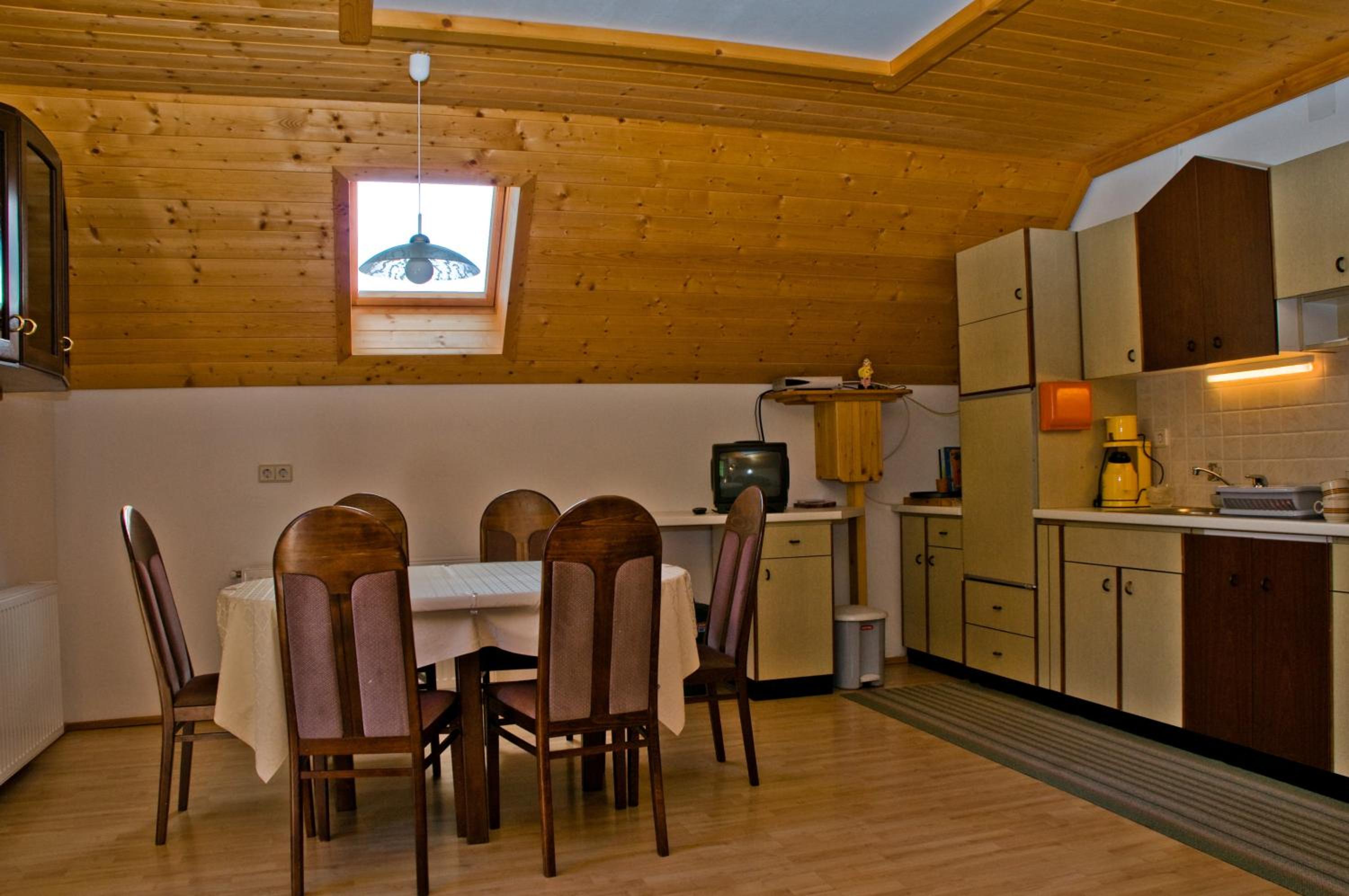 Two-Bedroom Apartment with Balcony photo 3
