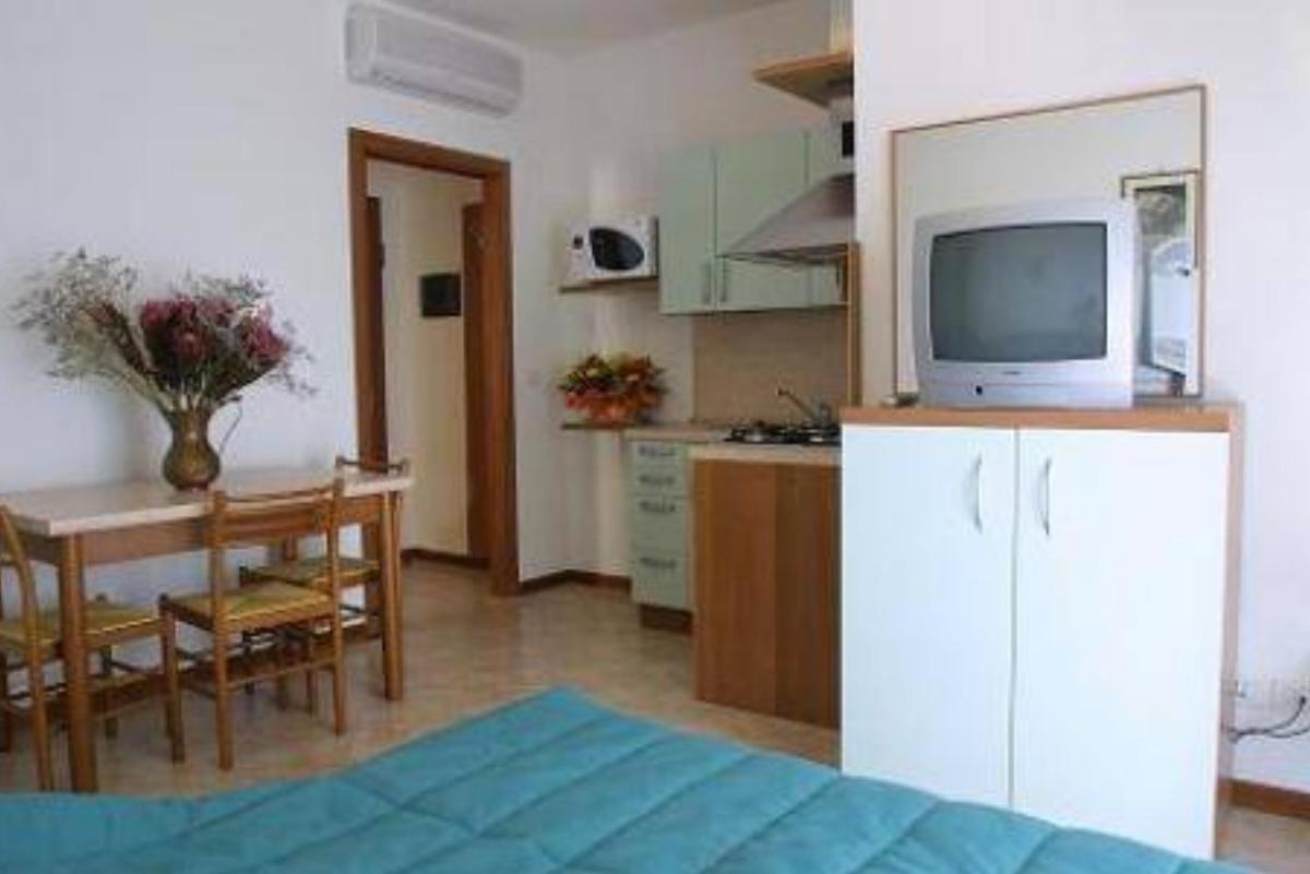 Studio with Sea View (2 Adults)