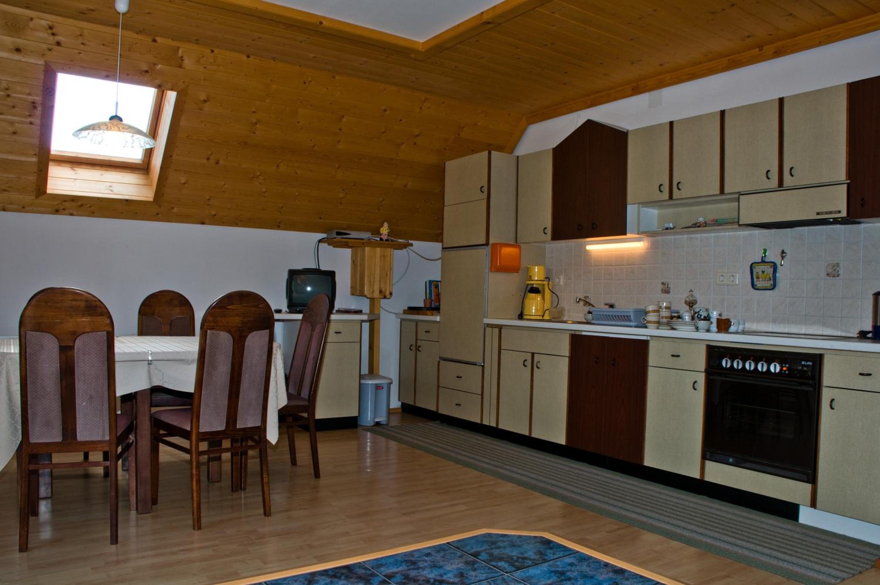 Two-Bedroom Apartment with Balcony photo 3