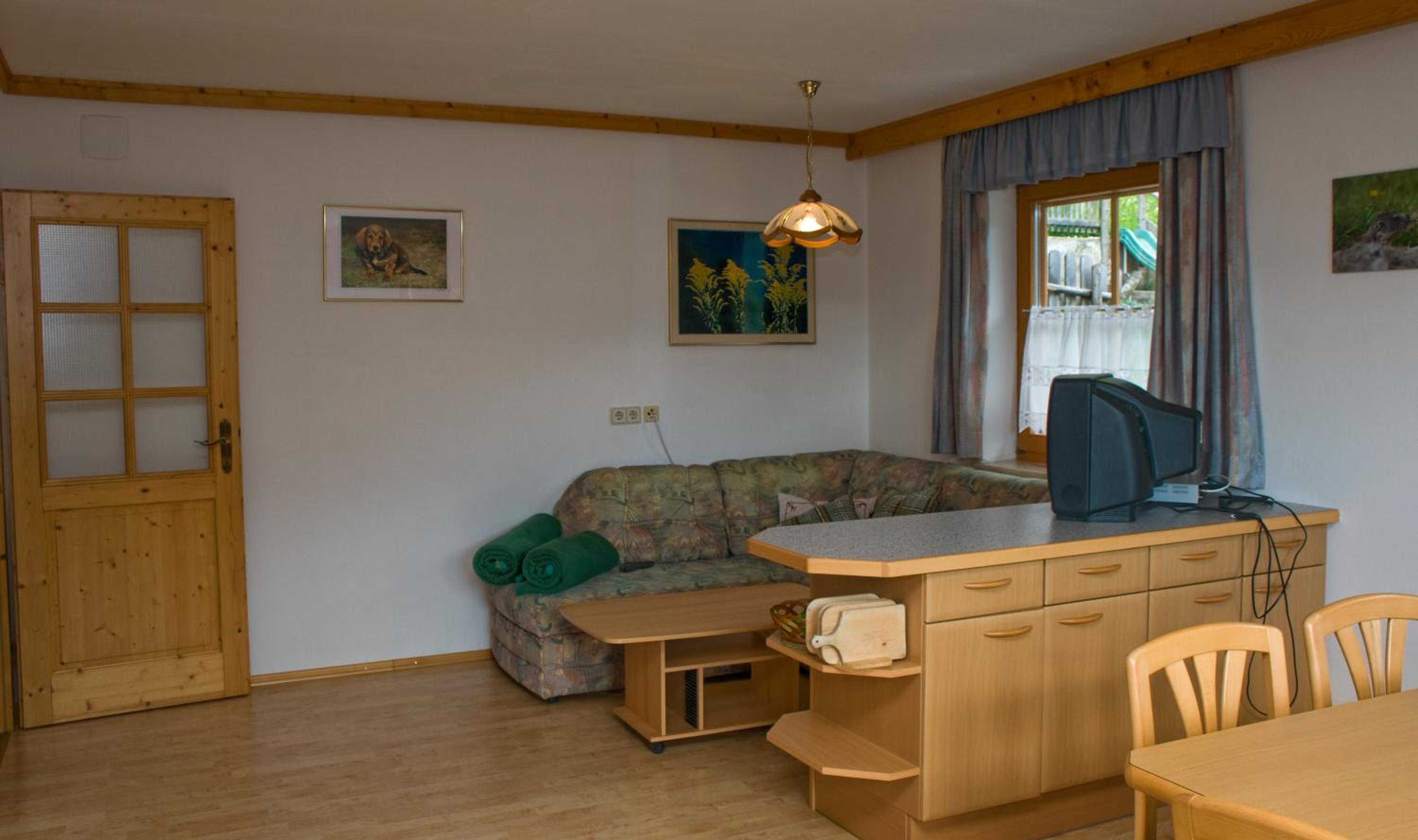 Two-Bedroom Apartment with Terrace photo 2