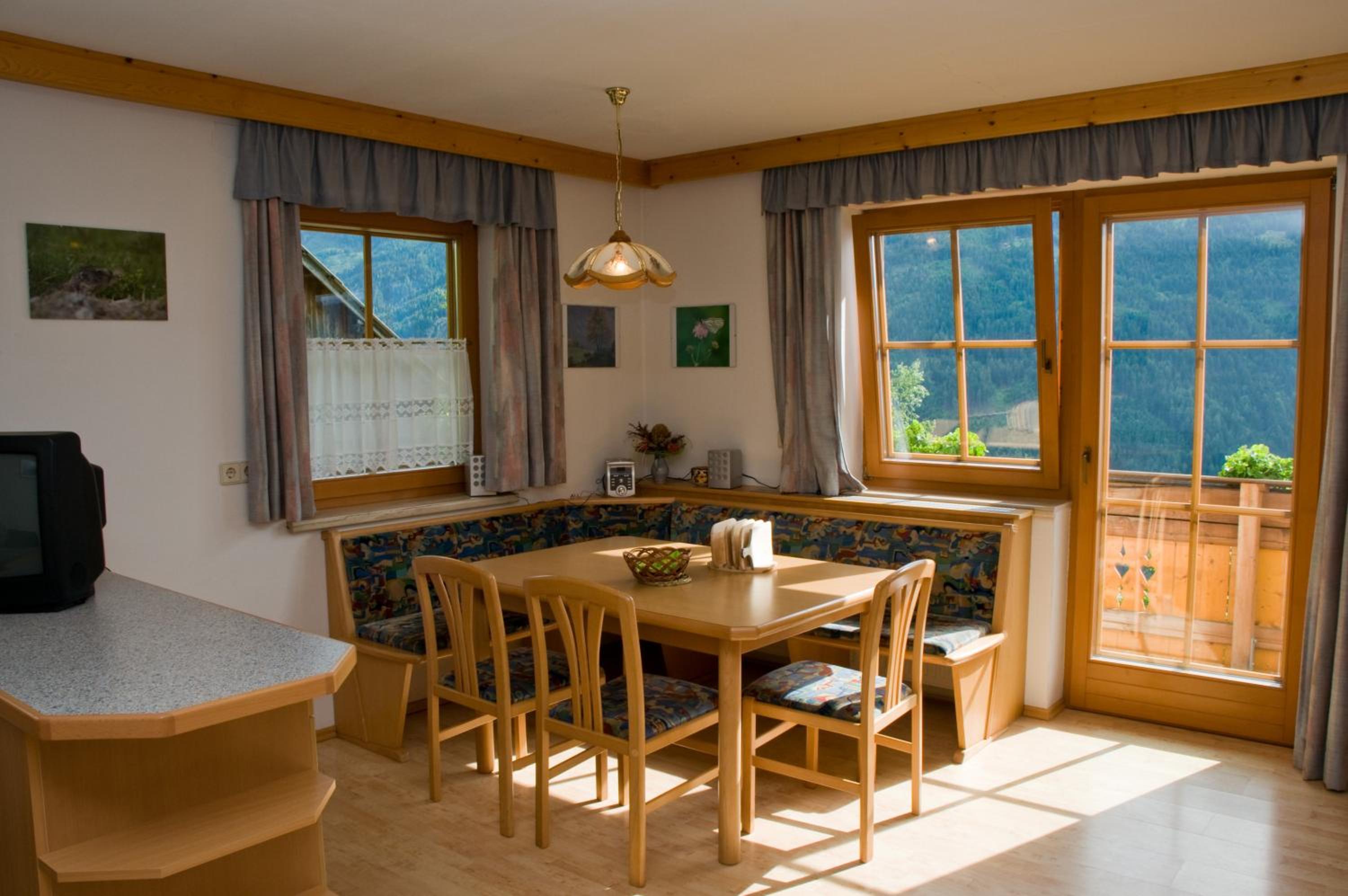 Two-Bedroom Apartment with Terrace photo 2