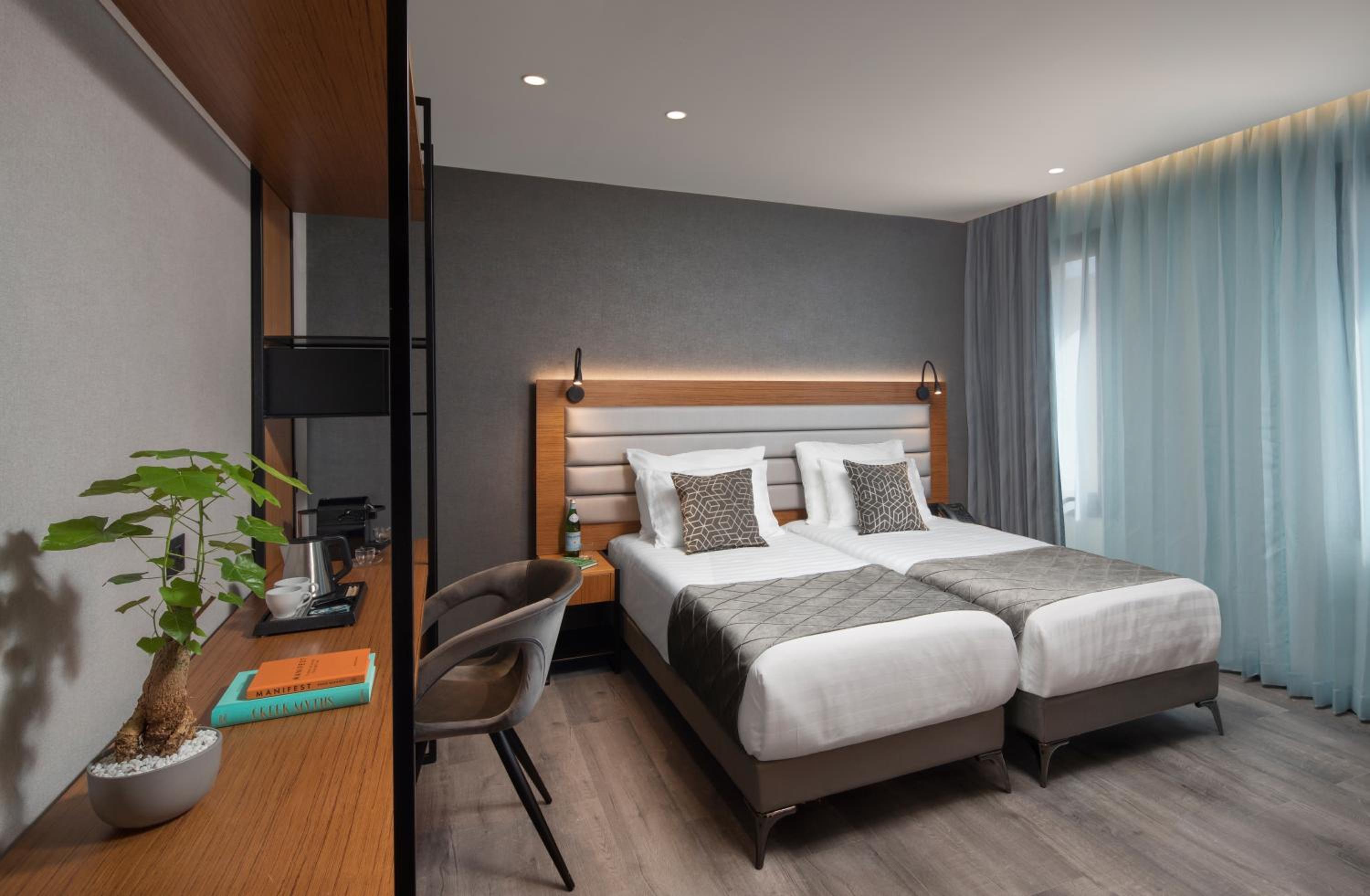 Deluxe Double or Twin Room - Photo 2