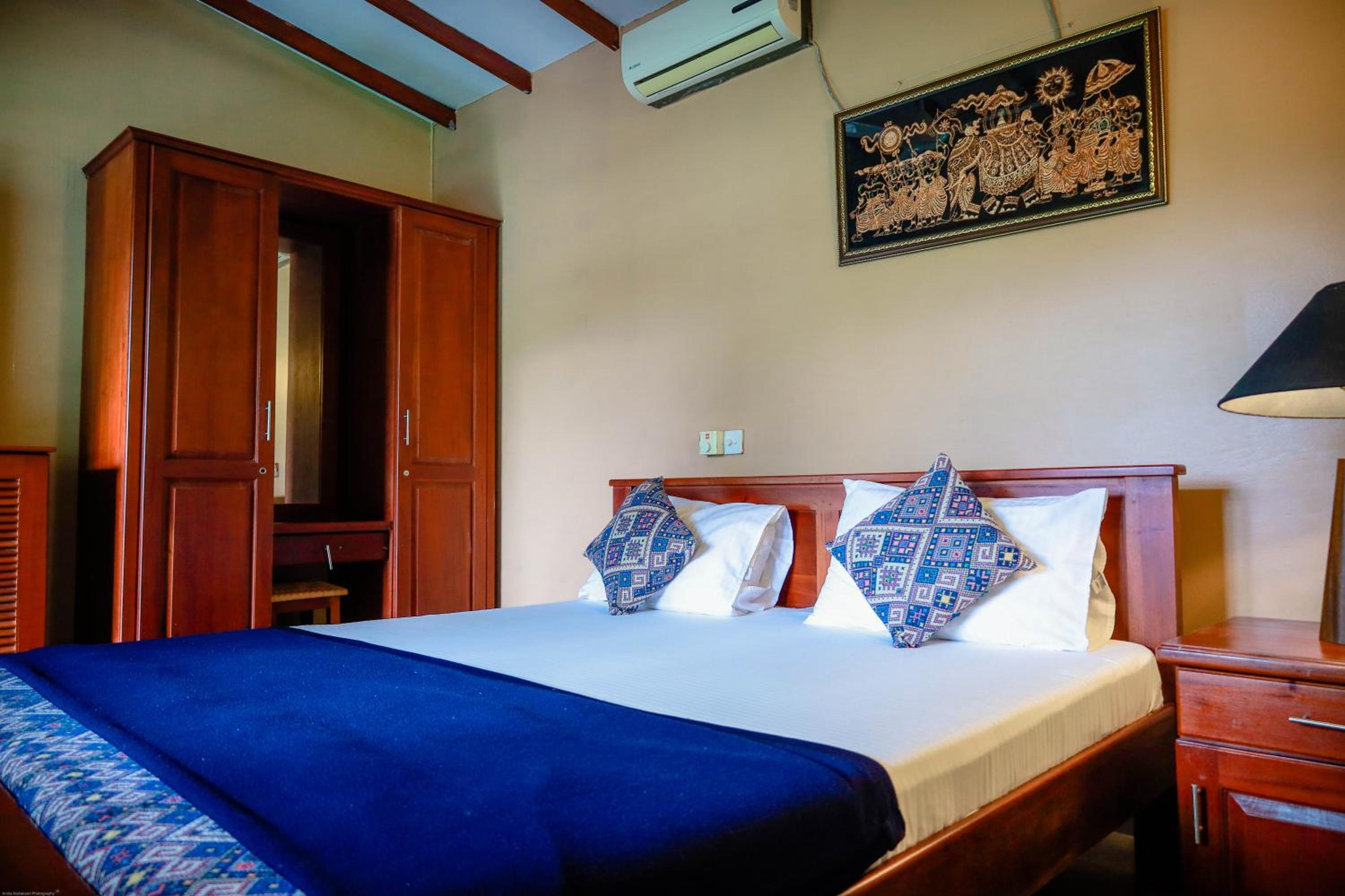 Budget Double Room photo 2