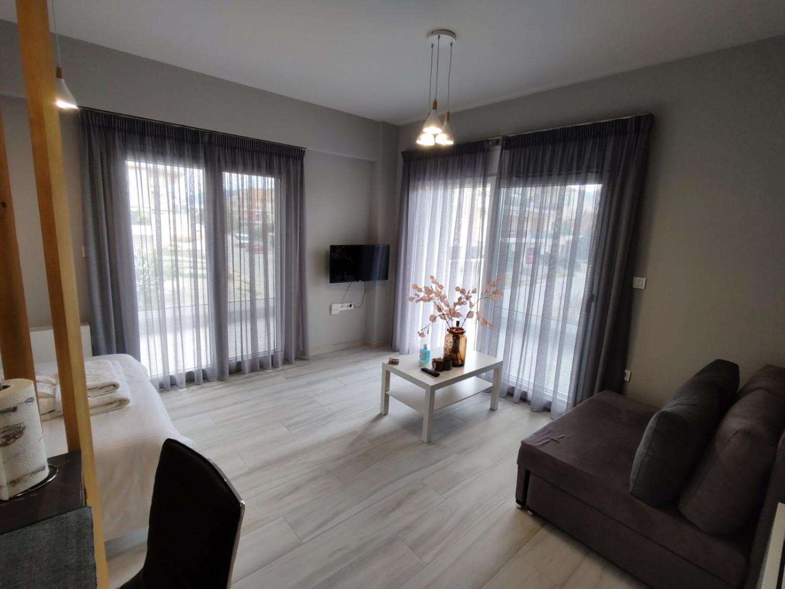 Deluxe Triple Room - Photo 10