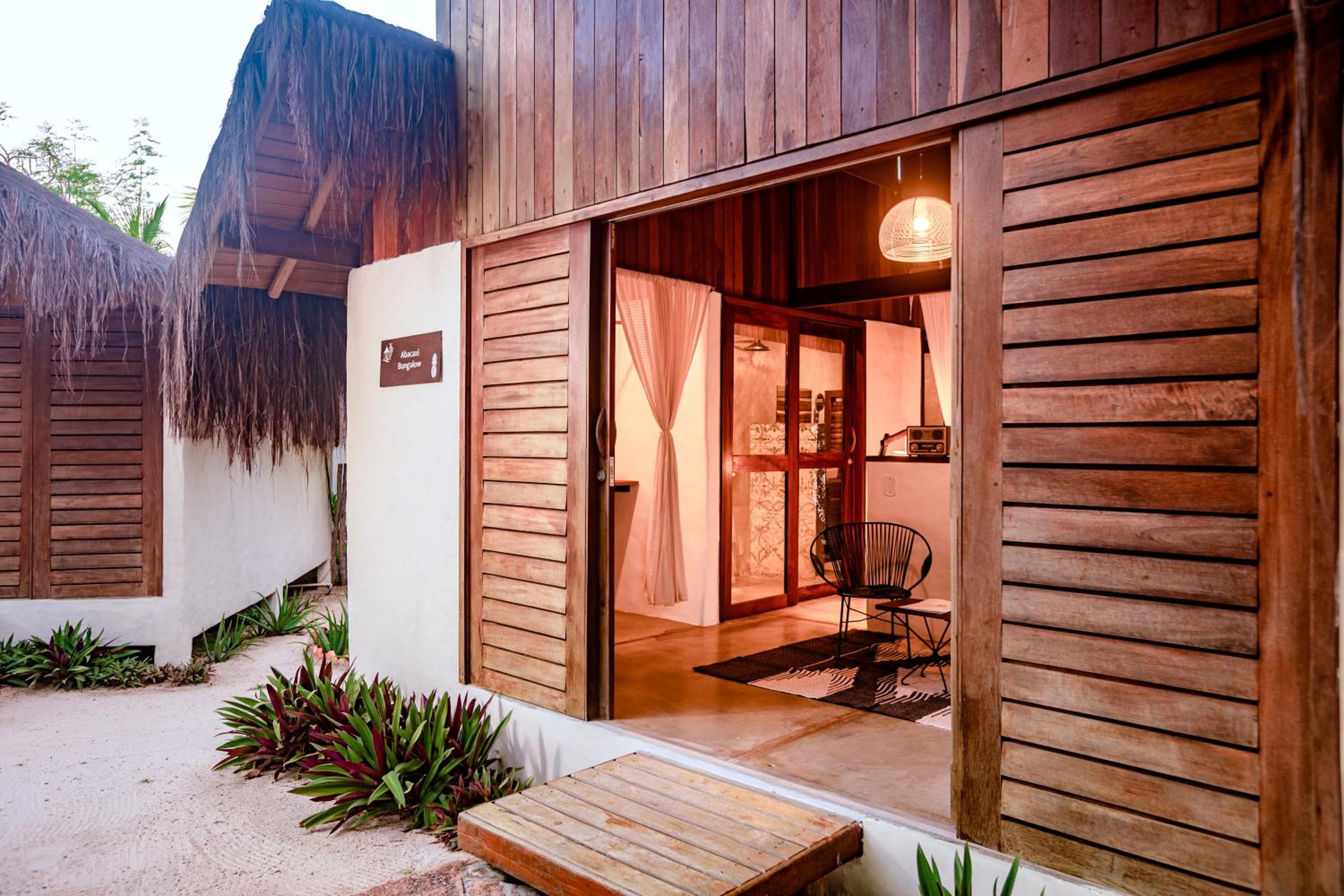 Bungalow with Garden View photo 3
