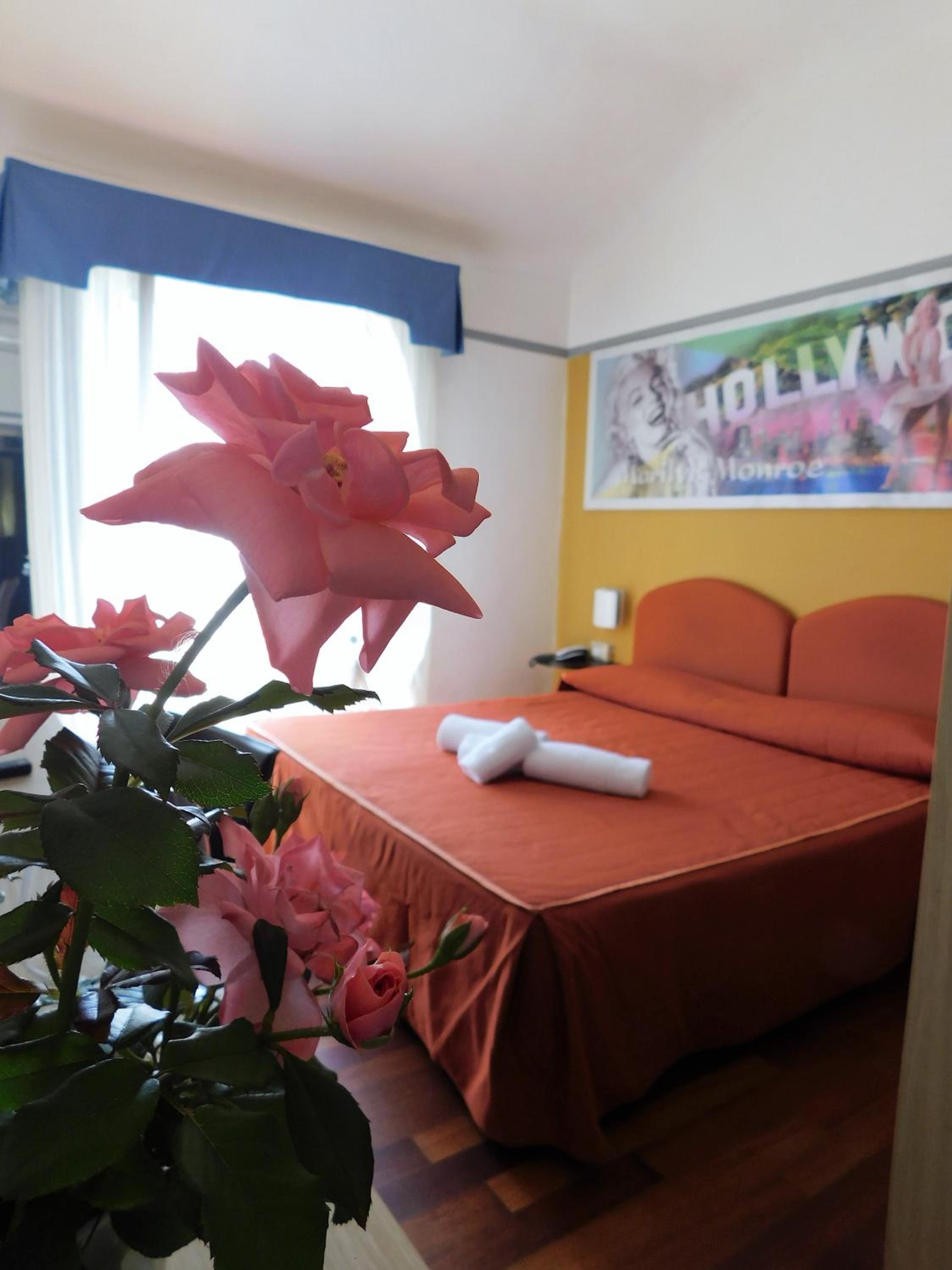 Double Room with Sea View - Photo 1
