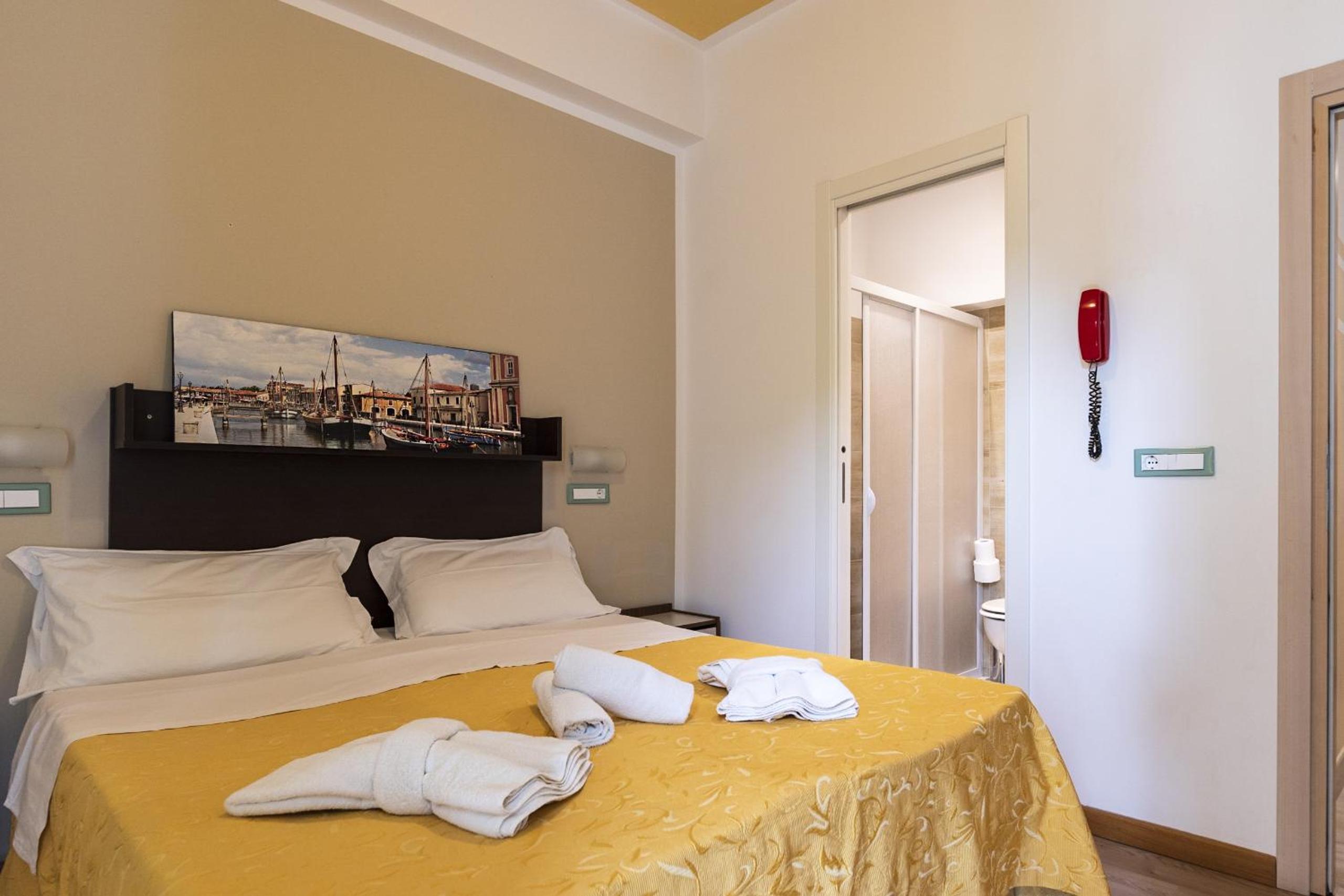 Basic Double Room - Photo 1
