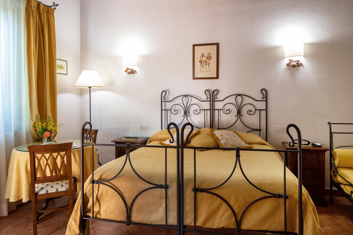 Superior Double Room - Photo 9