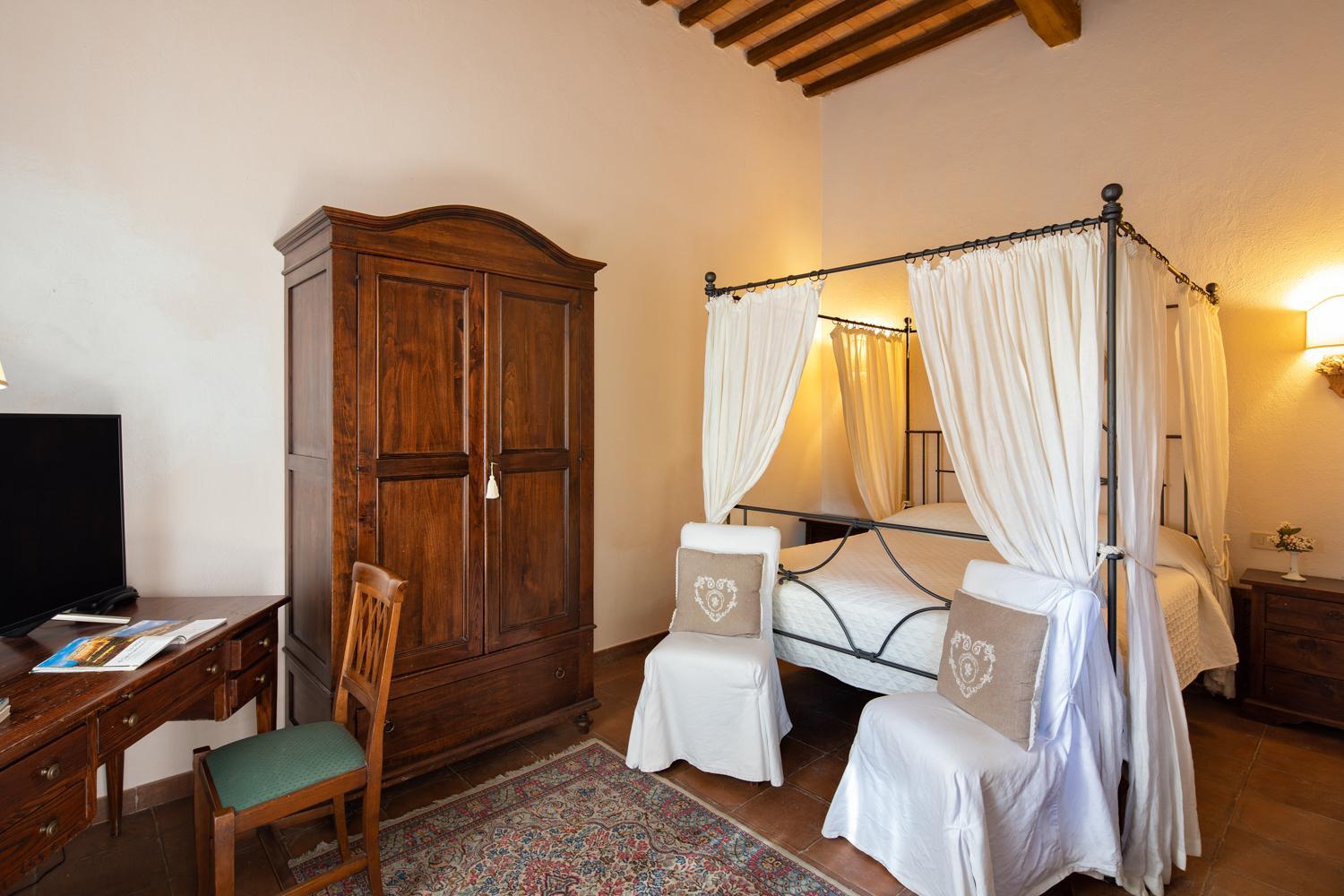 Superior Double Room - Photo 20