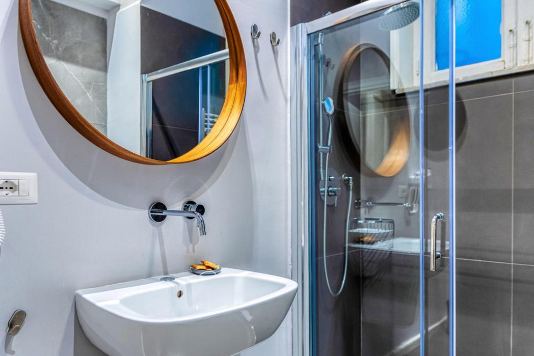 Standard Double or Twin Room photo 3