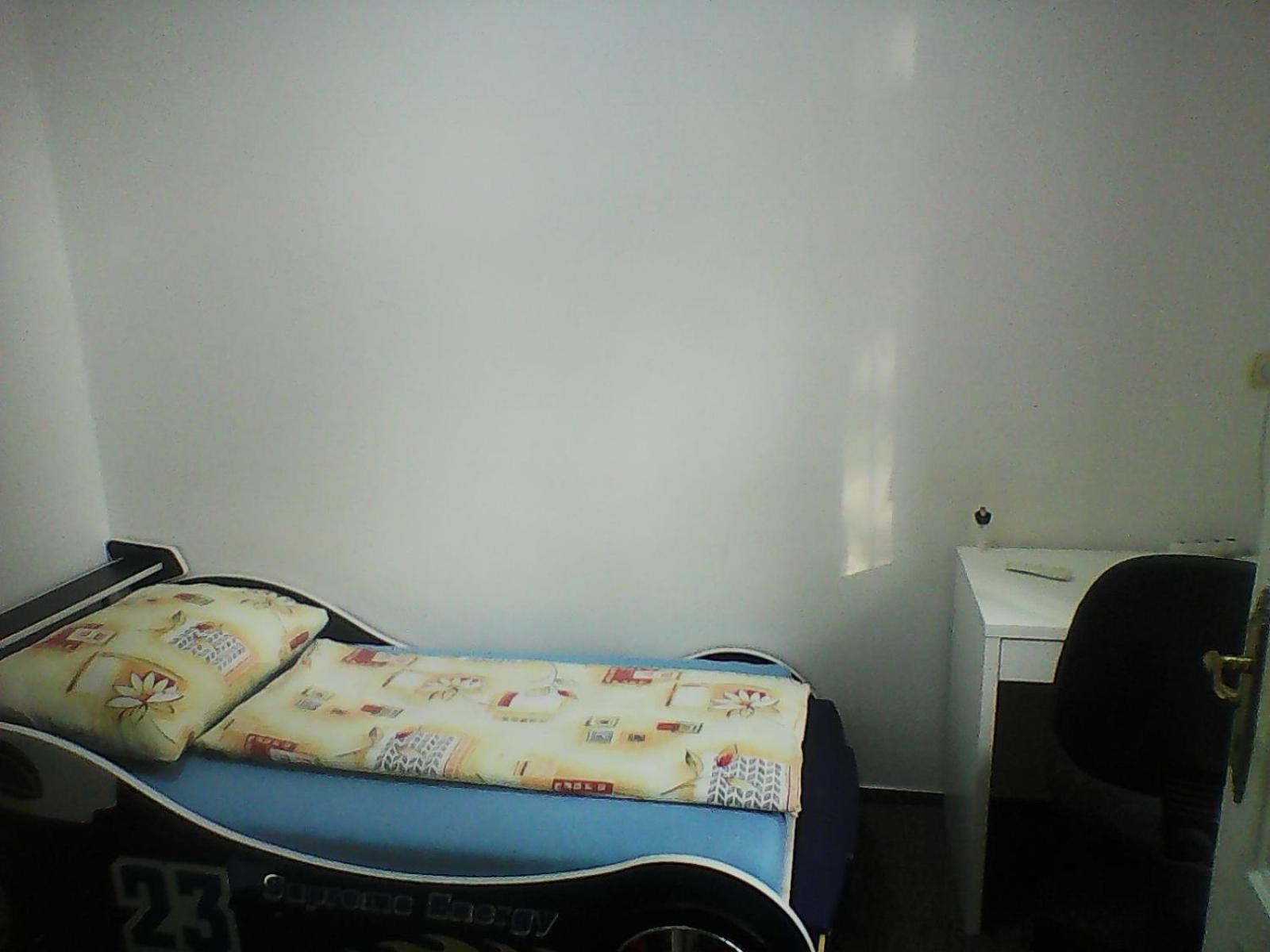 Family Room with Private Bathroom photo 2