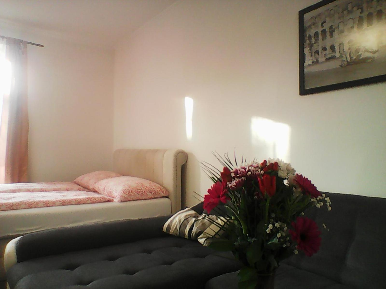 Family Room with Private Bathroom photo 1