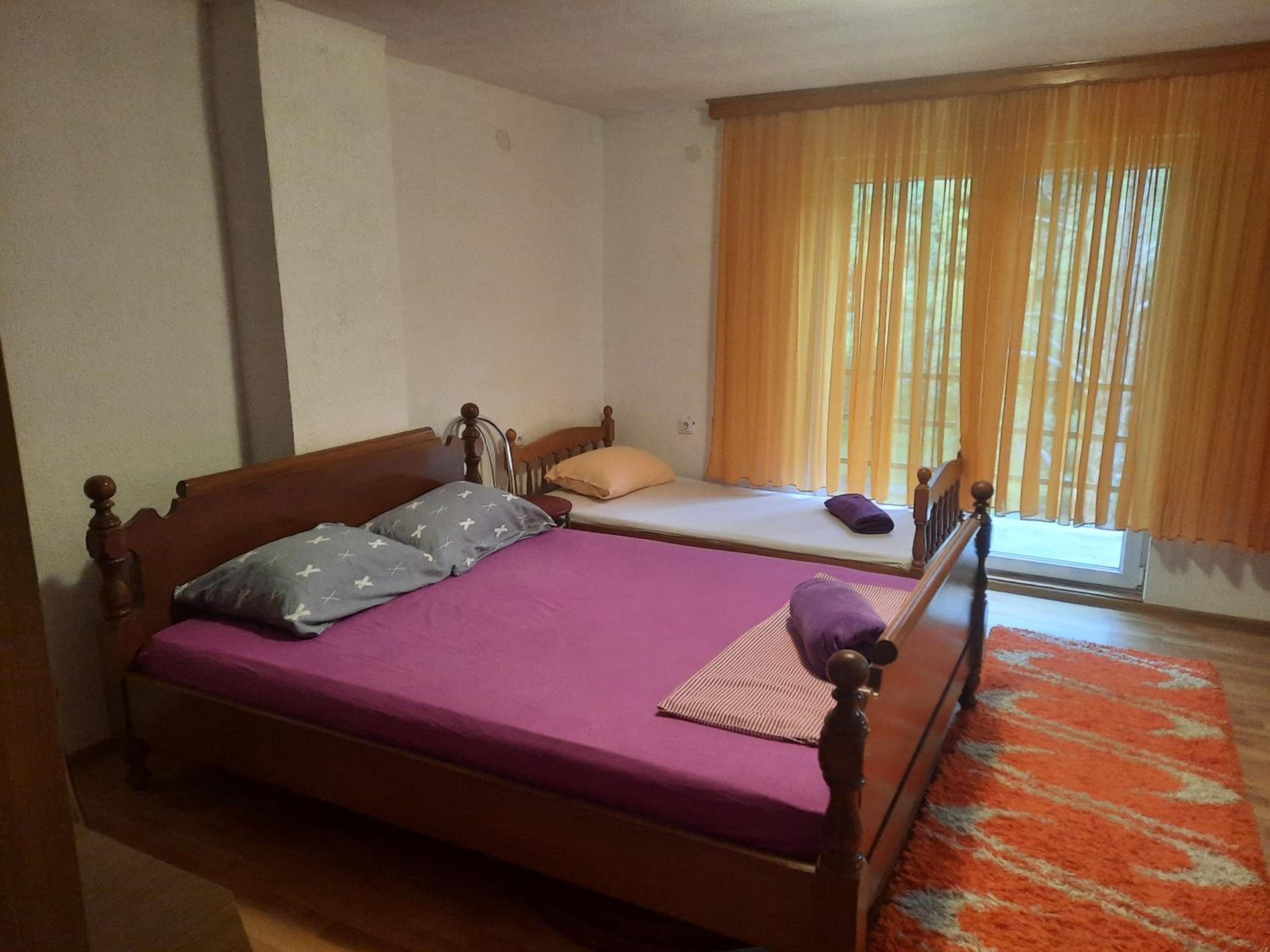 One-Bedroom House photo 1
