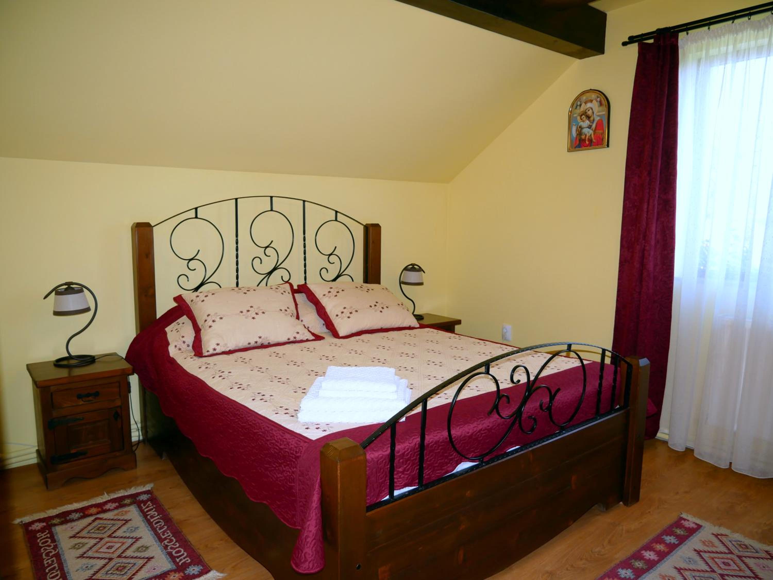 Four-Bedroom House photo 1