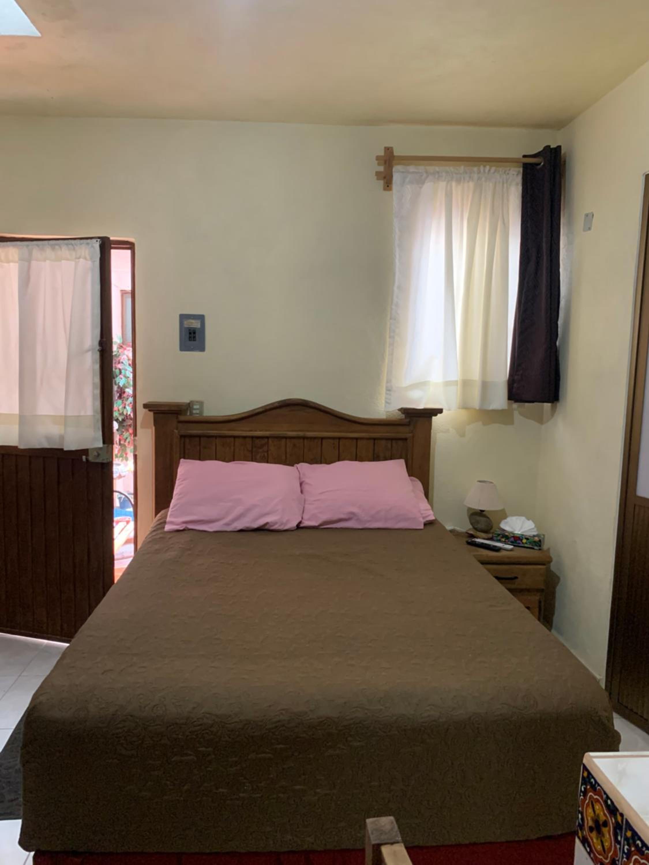 One-Bedroom Apartment - Photo 11
