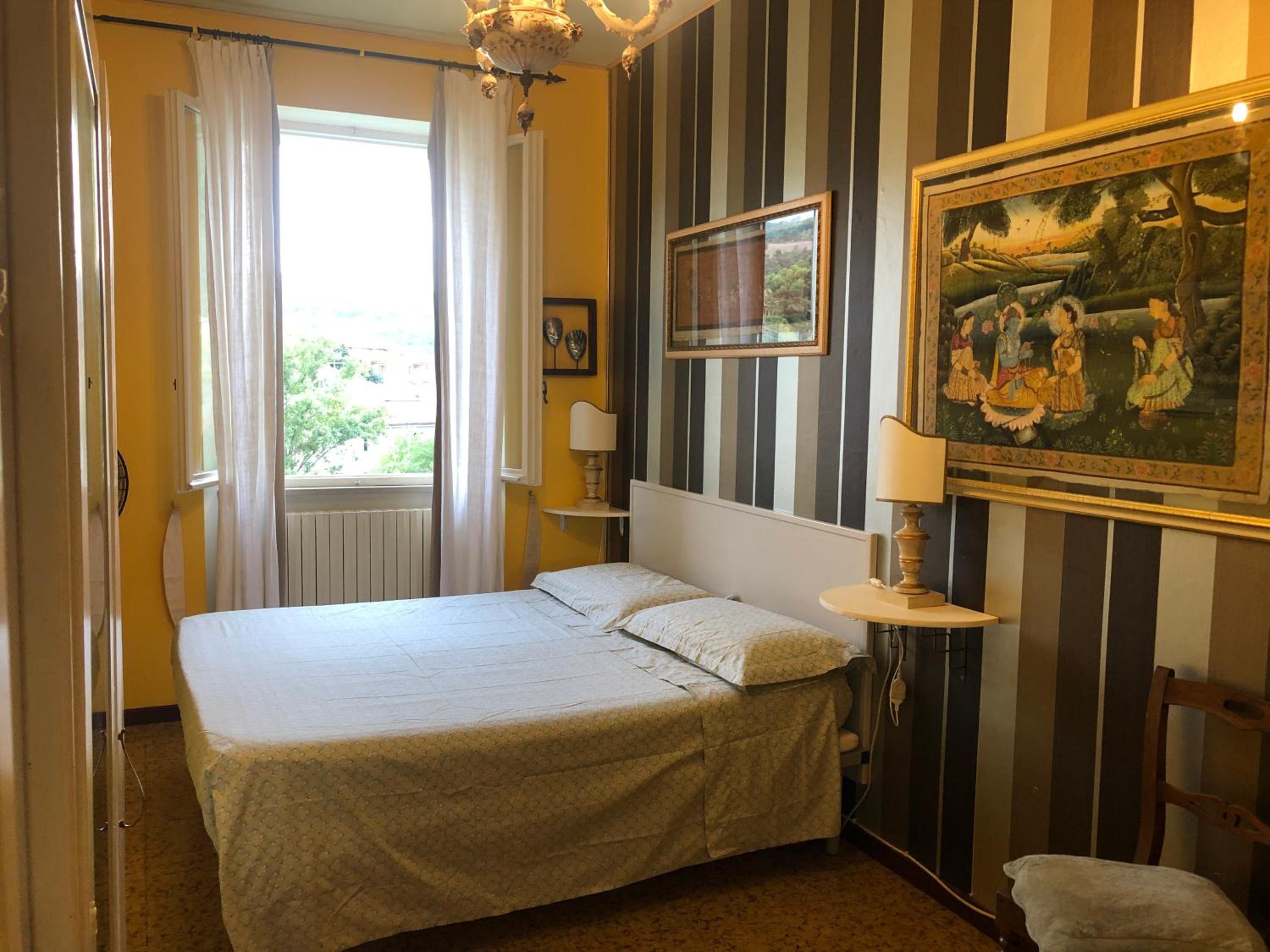 Double Room with Private Bathroom - Photo 34