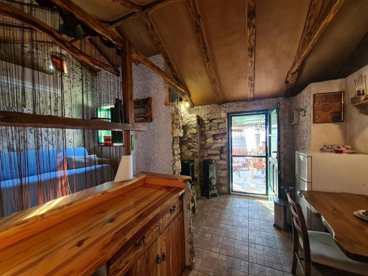 One-Bedroom House photo 2