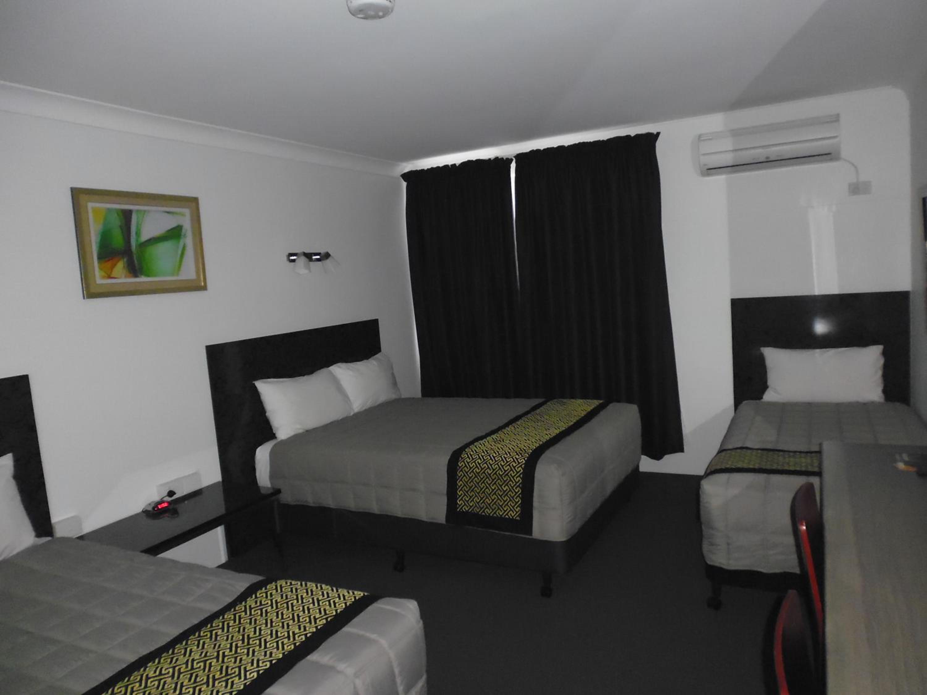 Standard Family Room - Photo 2