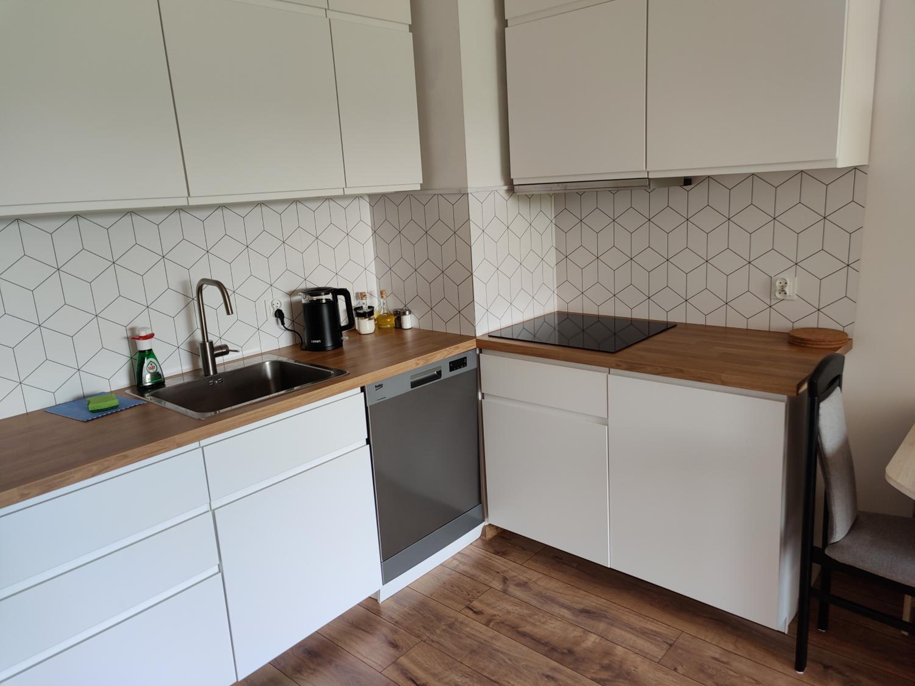 One-Bedroom Apartment - Photo 11