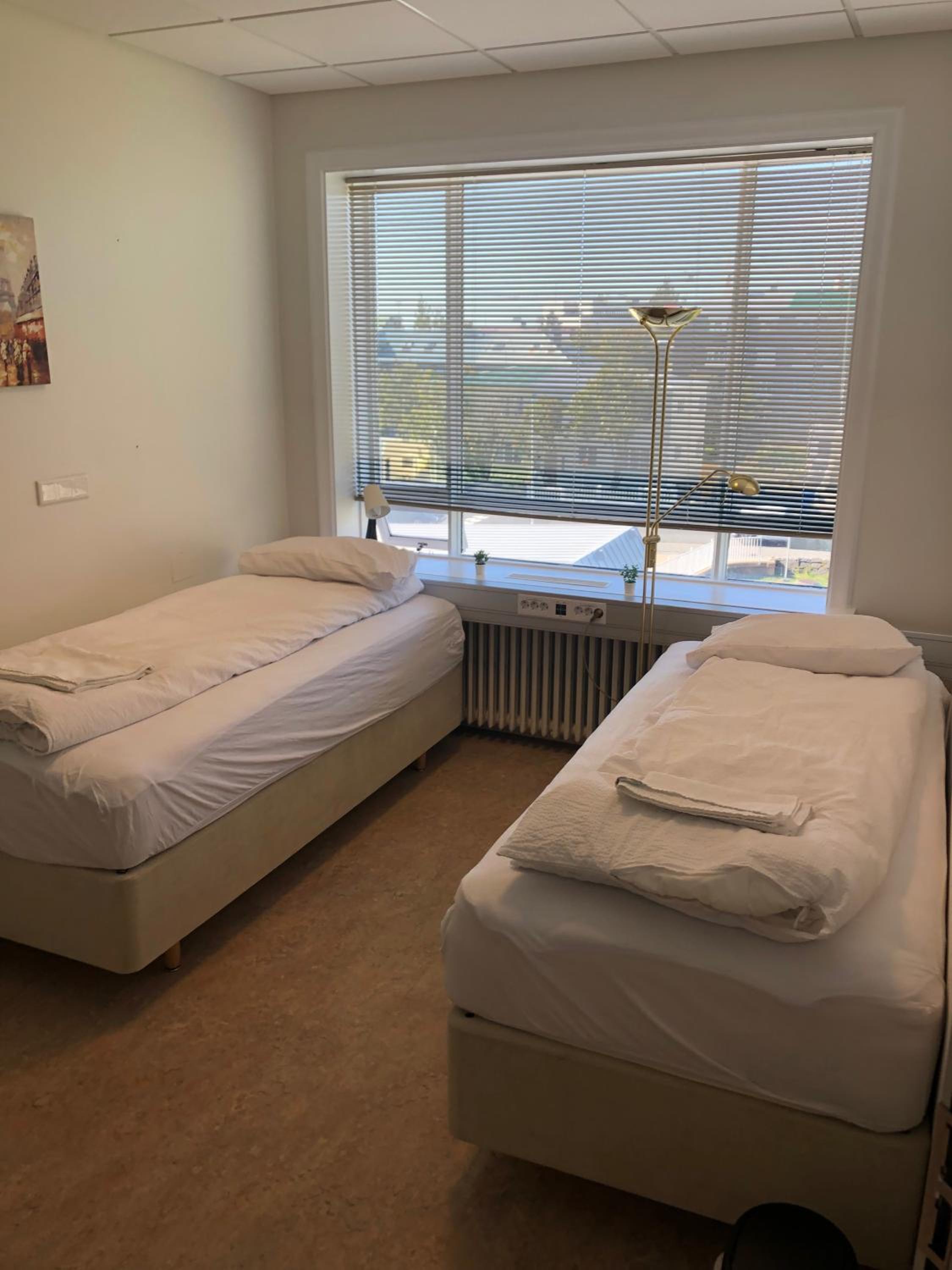 Double or Twin Room with Shared Bathroom church view photo 2