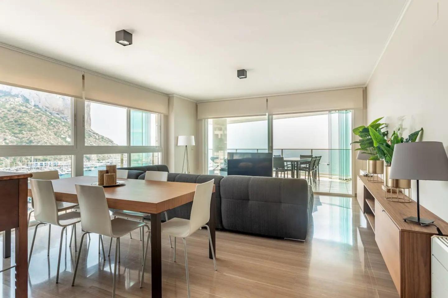 Apartamento con vista al mar