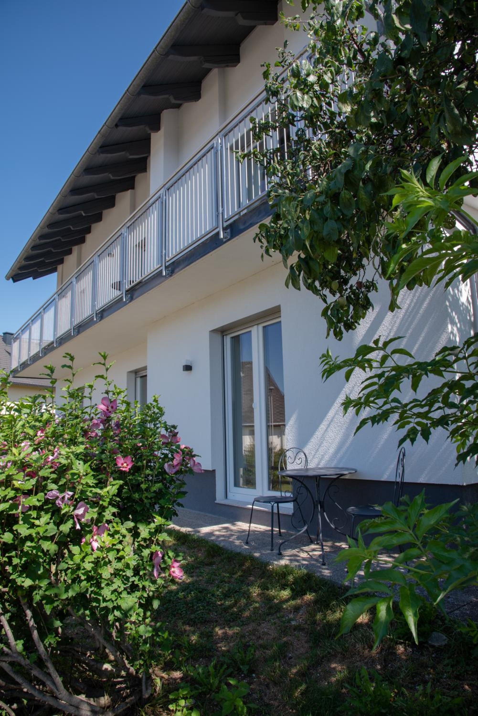 Double Room with Terrace - Photo 22