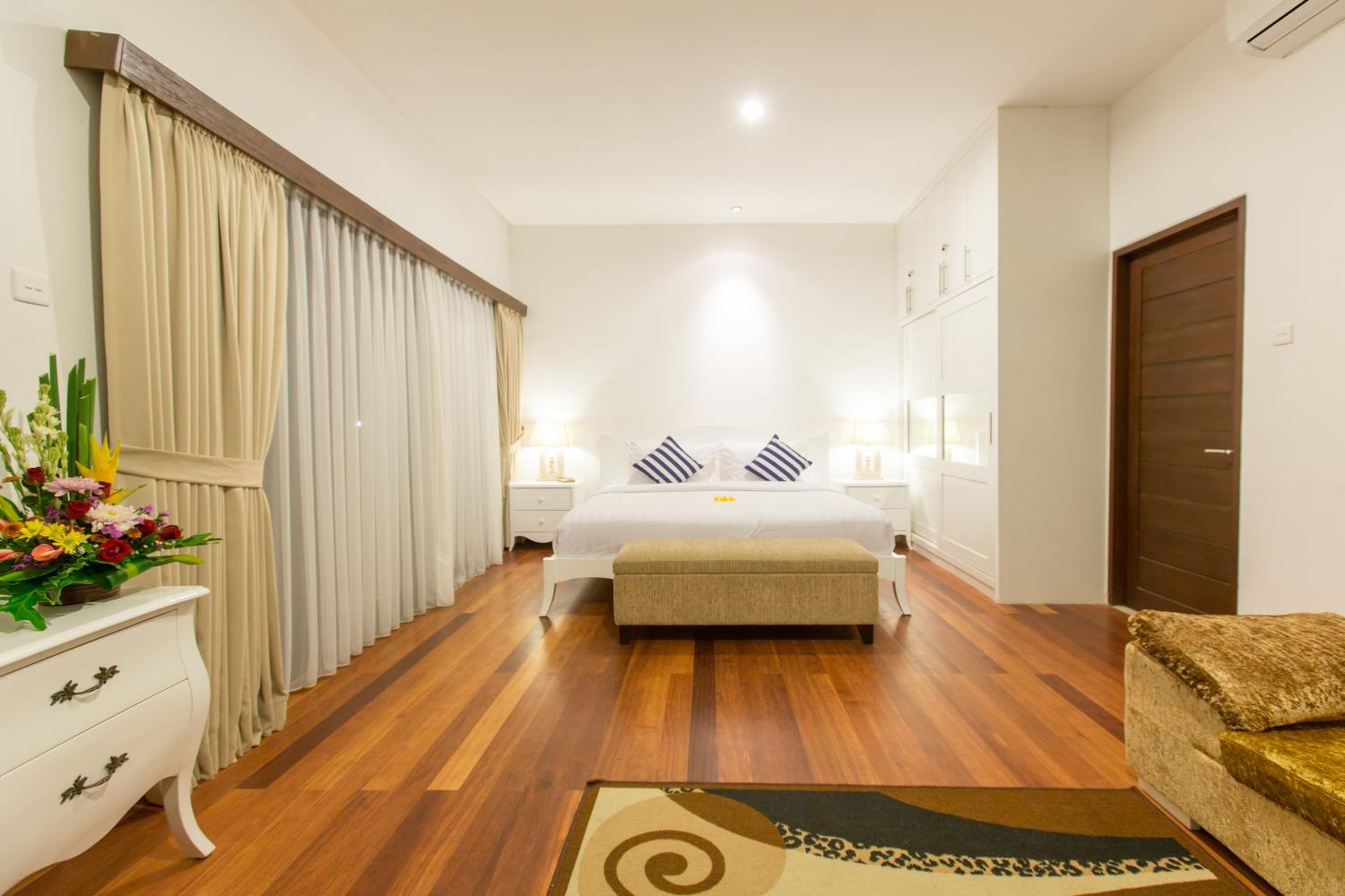 Three-Bedroom Villa with Private Pool and Extra Benefit photo 1