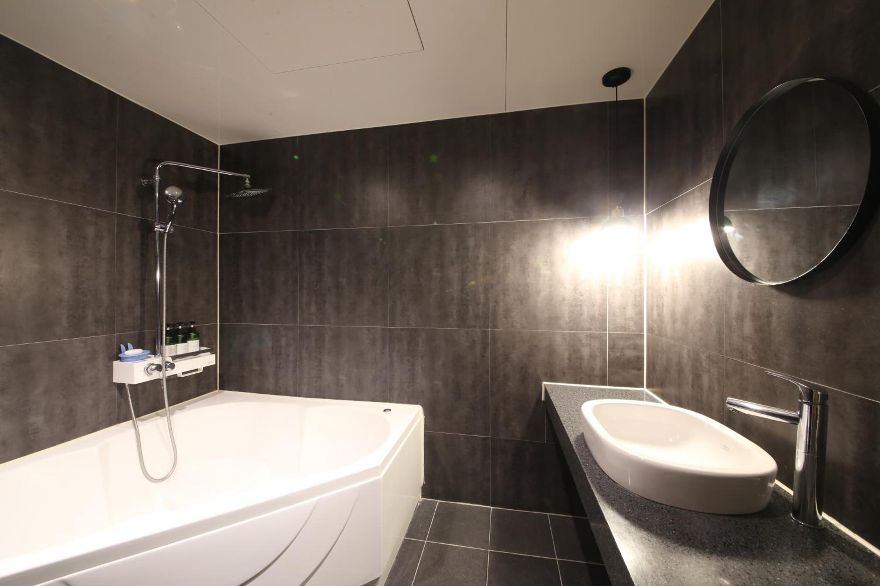 Standard Double Room - Photo 4