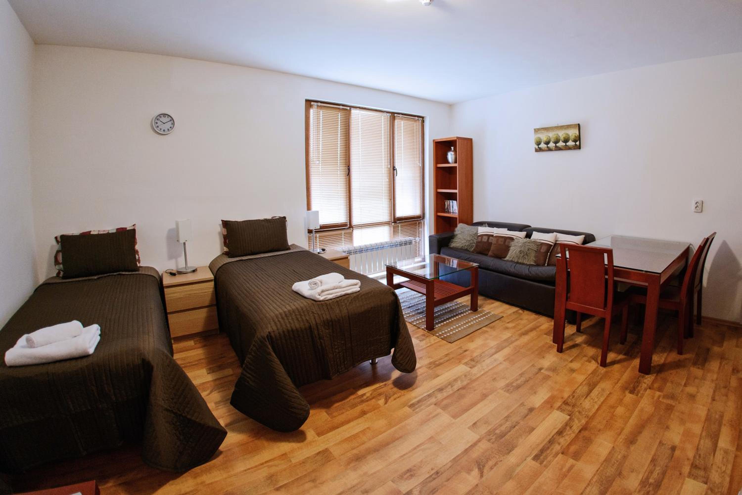Economy Studio (2 Adults + 1 Child)
