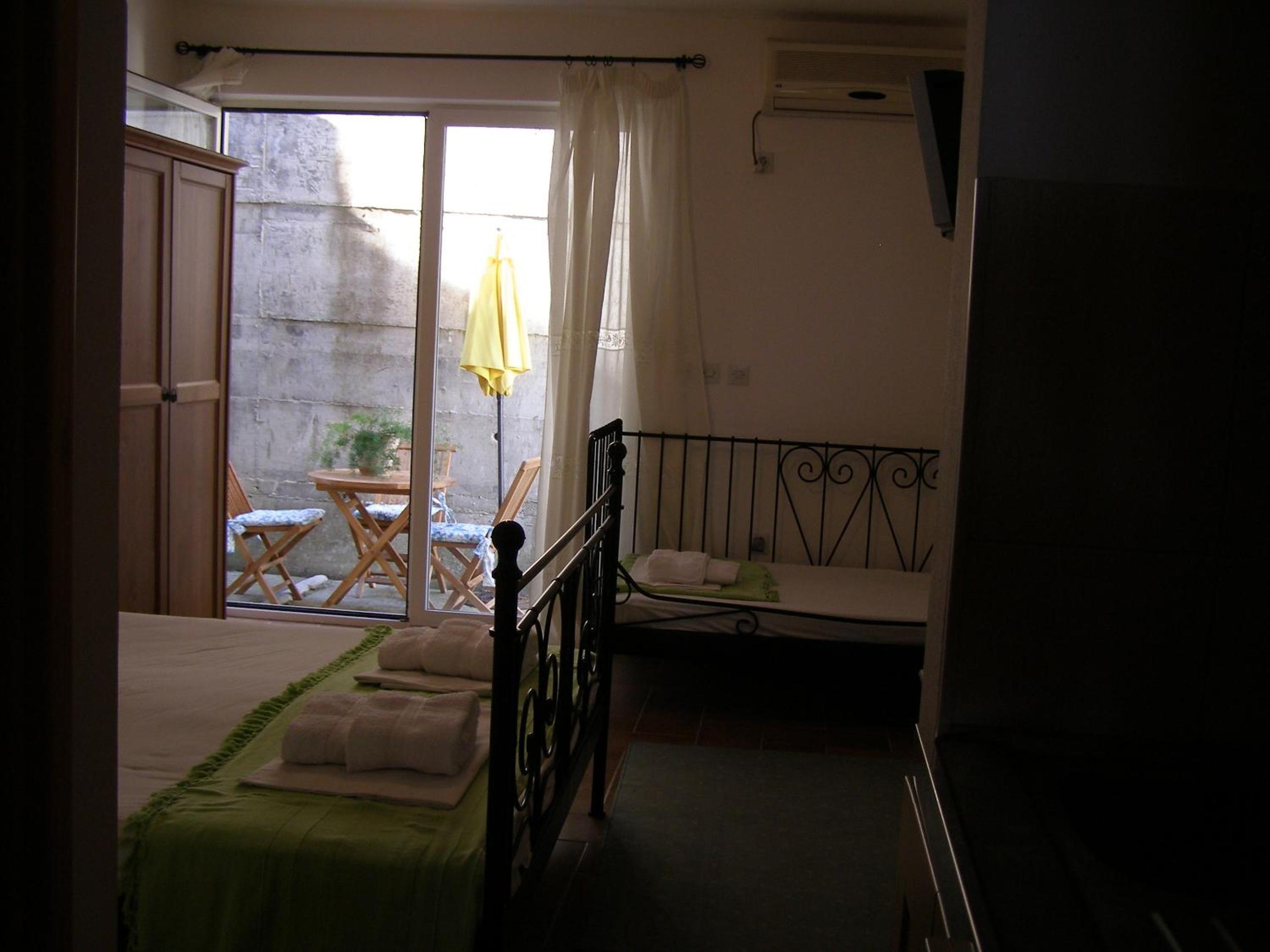 Studio with Patio - Photo 5
