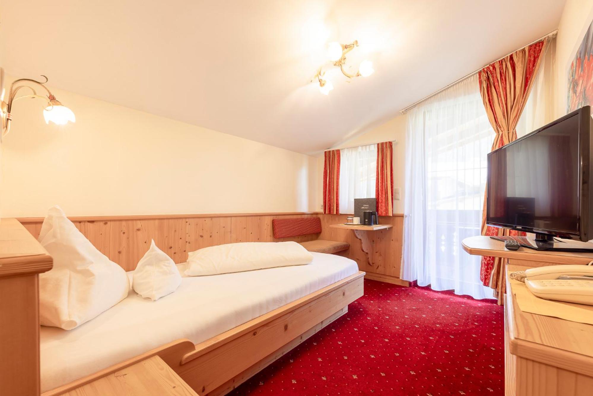 Single Room photo 1