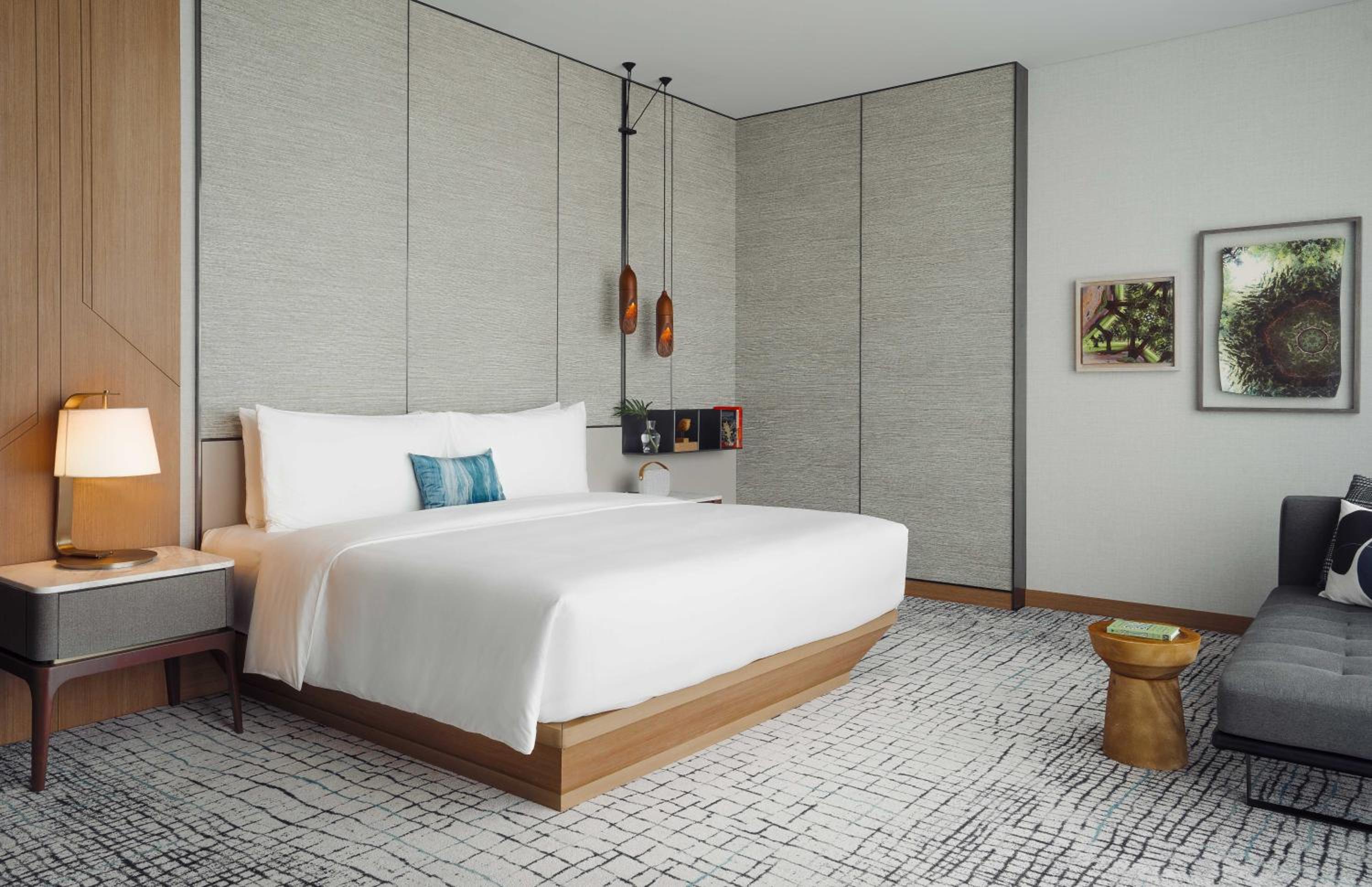 Premium King Room