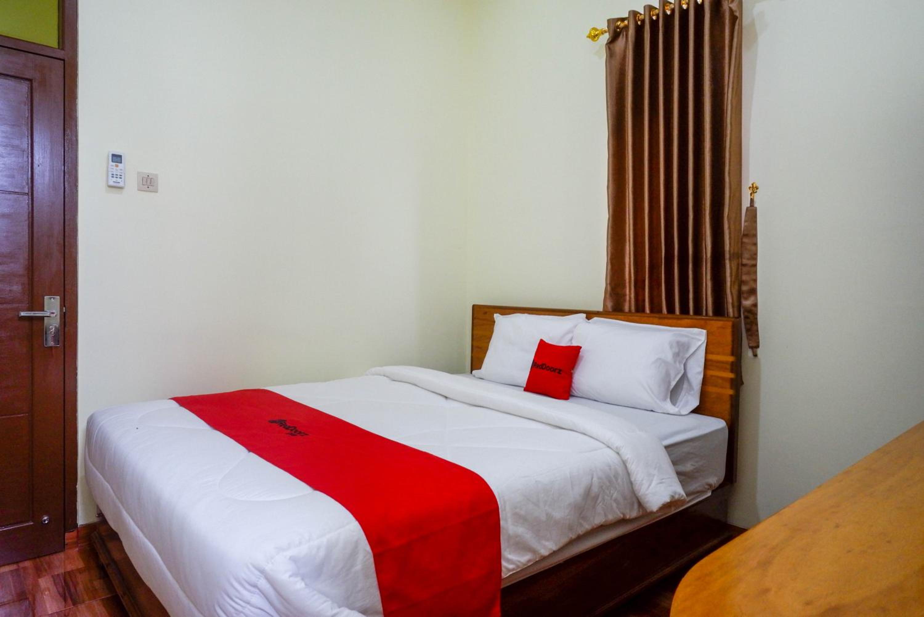 Standard Double Room - Photo 6