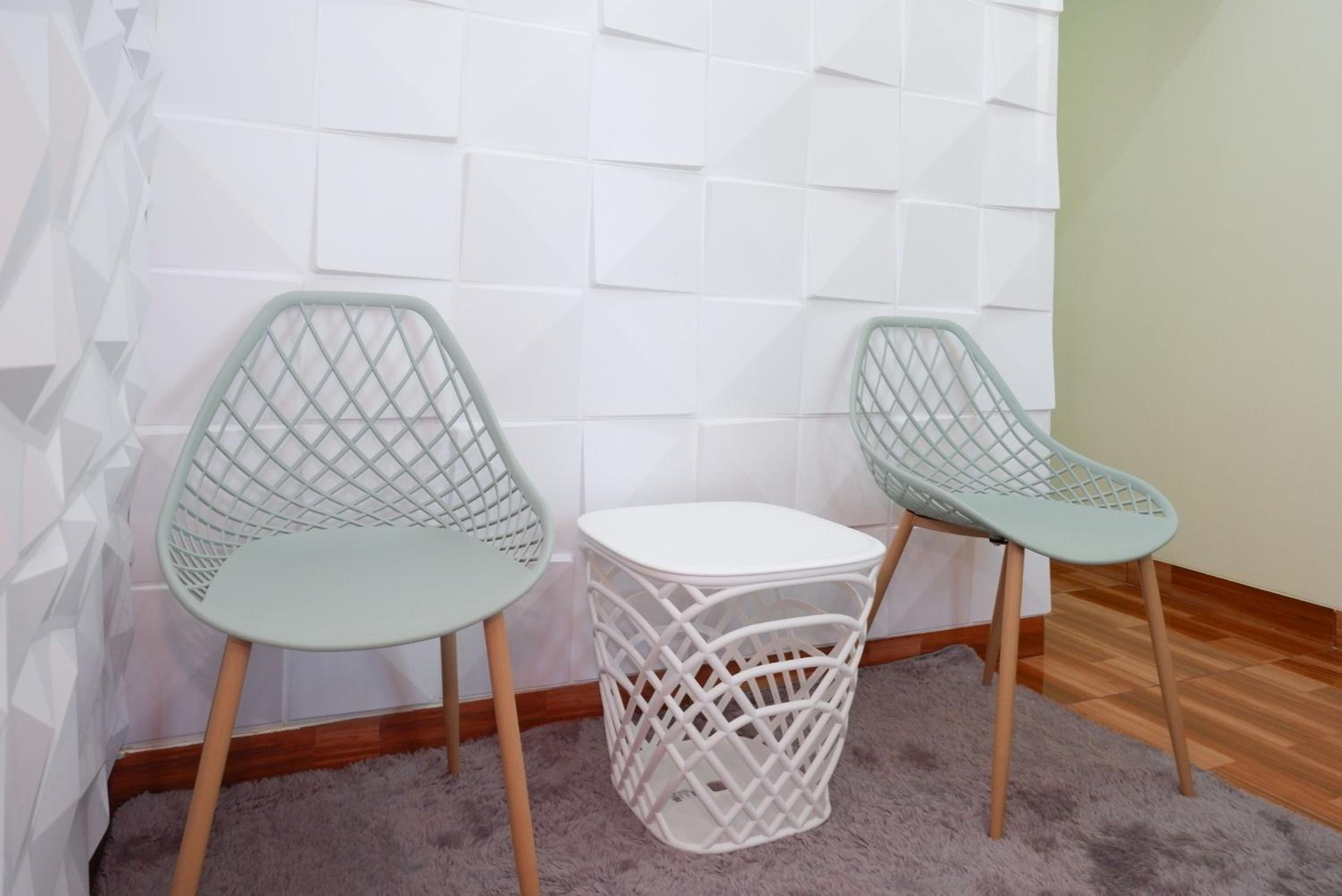 Suite - Photo 19