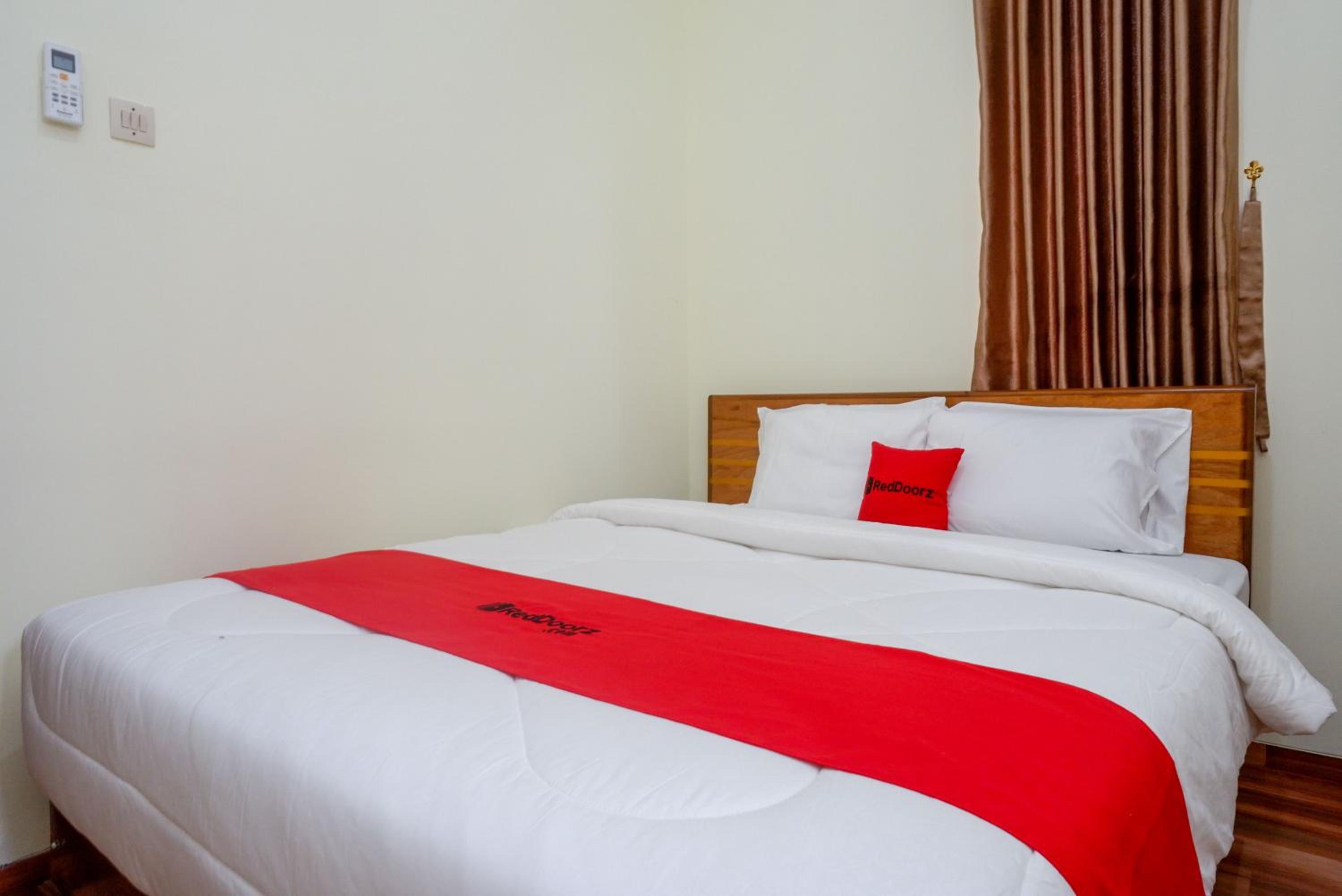 Standard Double Room - Photo 15