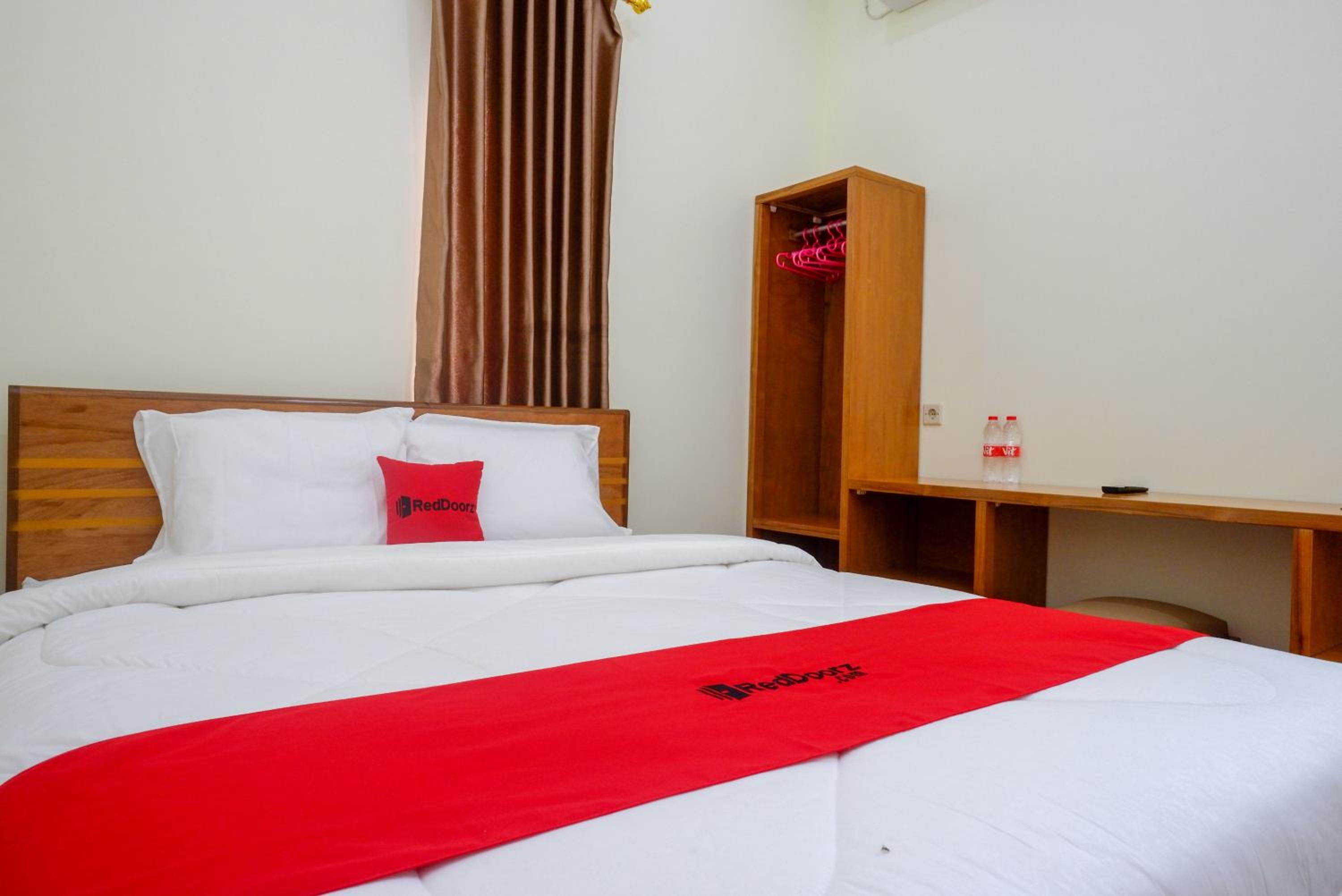 Standard Double Room - Photo 19