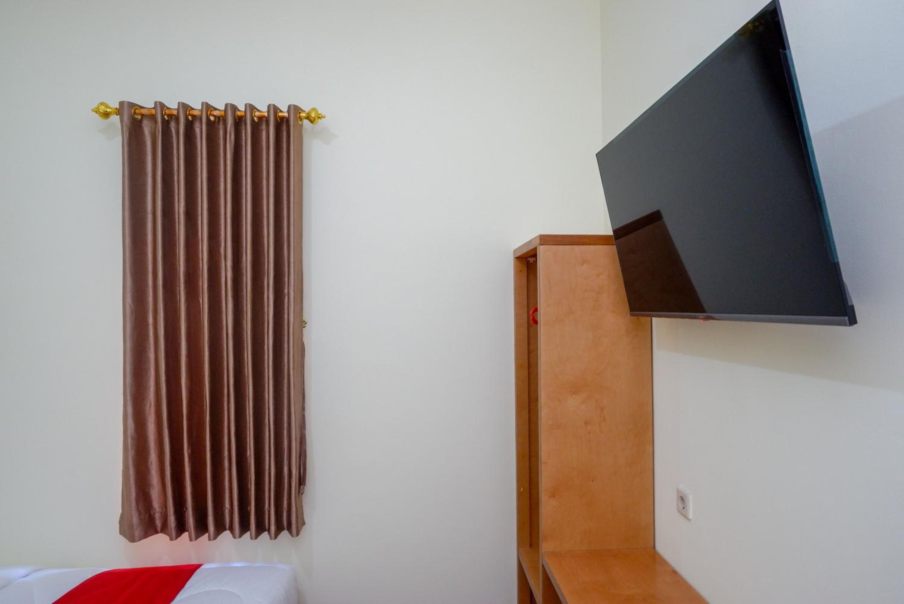 Standard Double Room - Photo 3