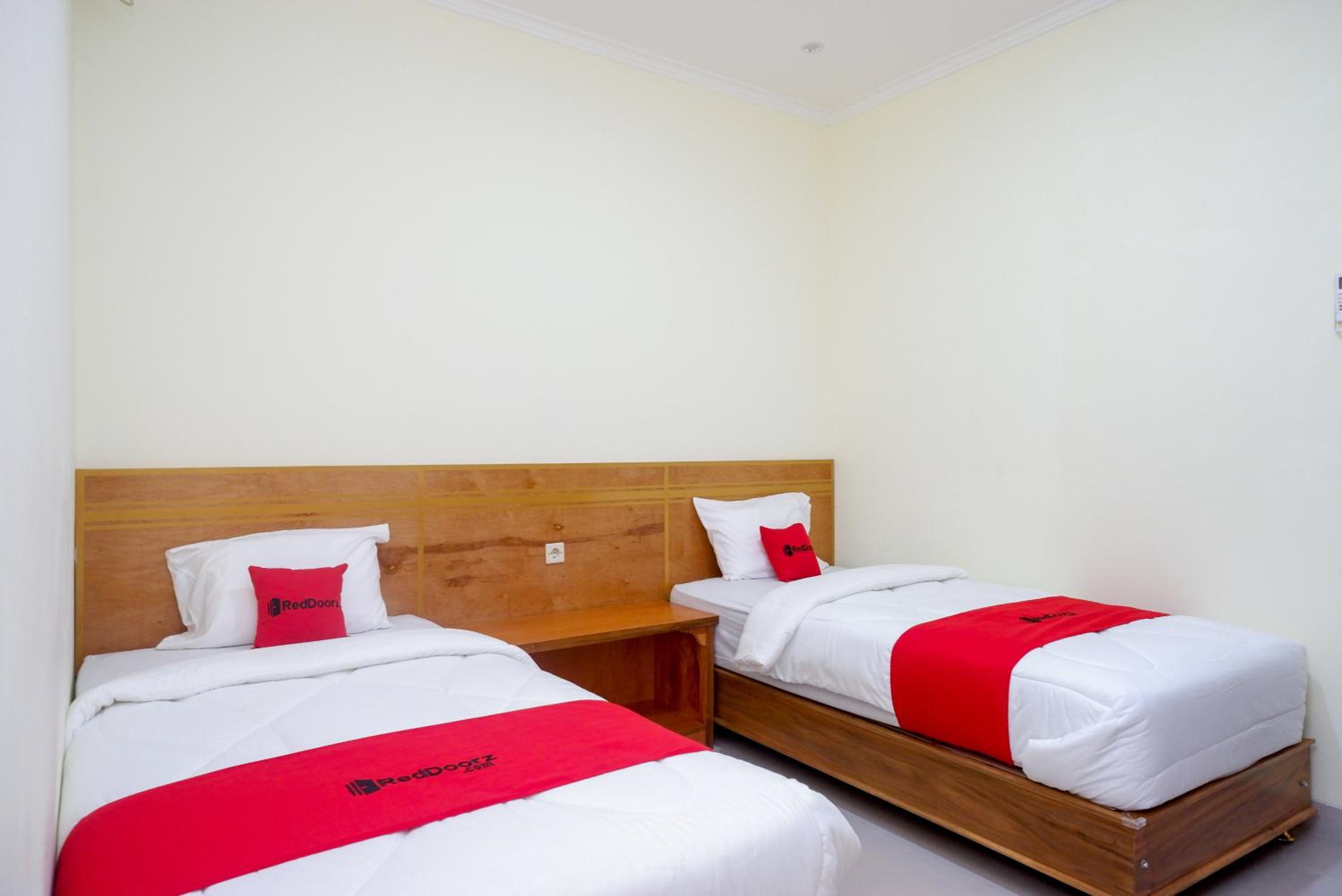 Twin Room - Photo 6
