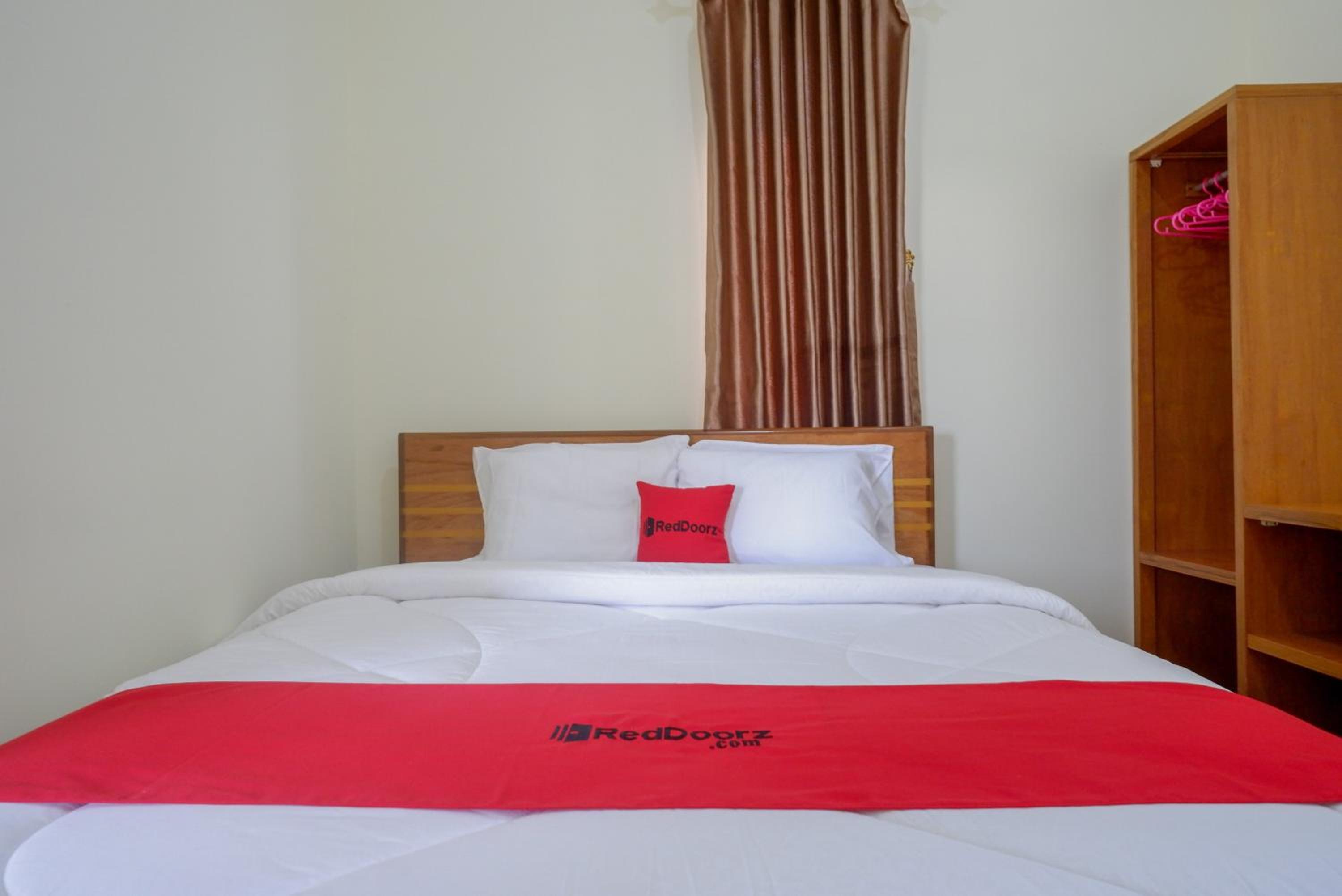 Standard Double Room - Photo 2