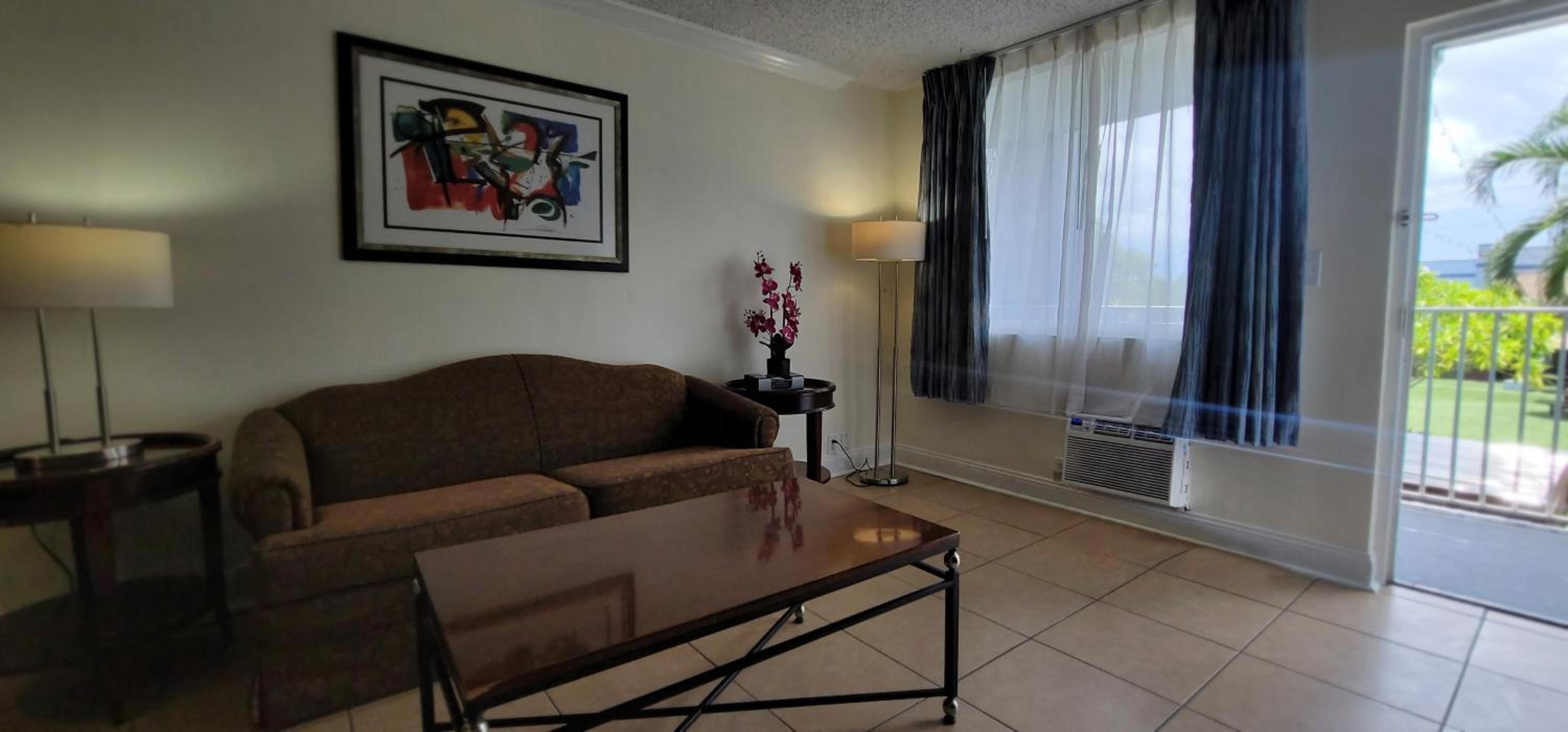 Traditional Suite King Bed Poolside - Photo 32