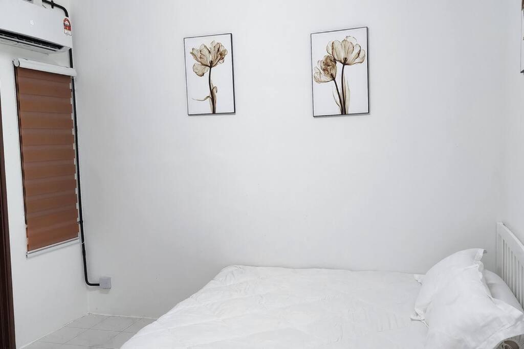 Three-Bedroom Apartment - Photo 8