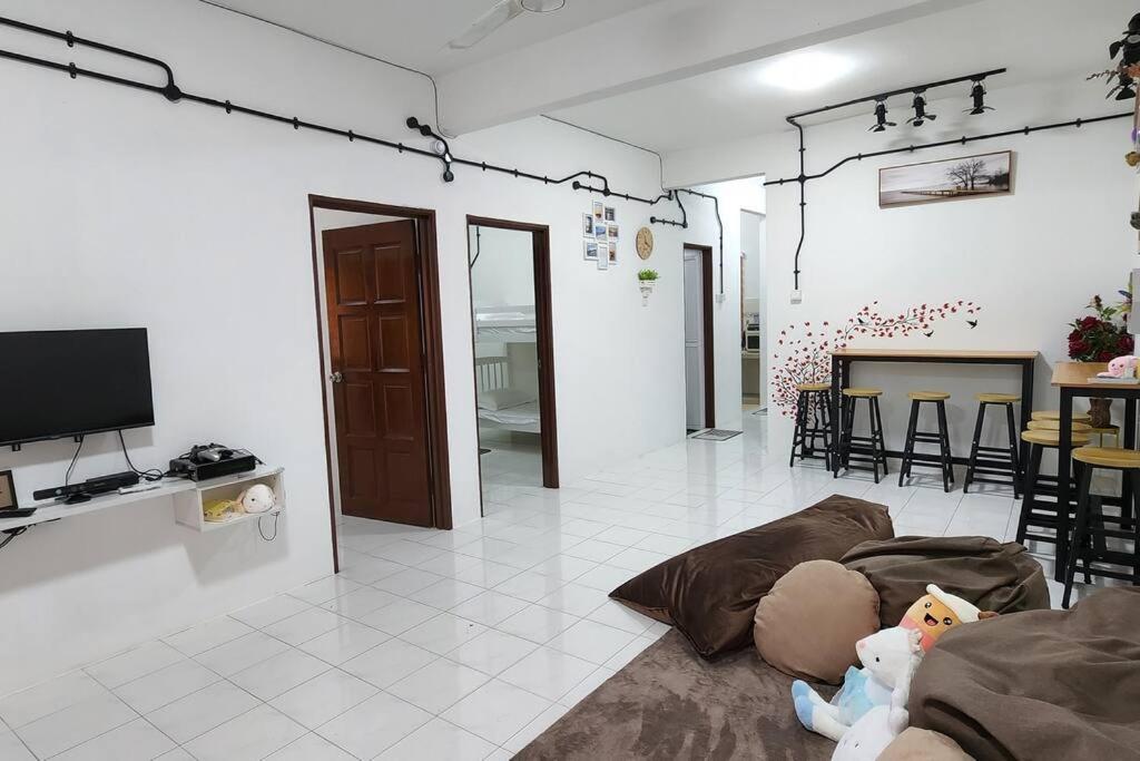 Three-Bedroom Apartment - Photo 12