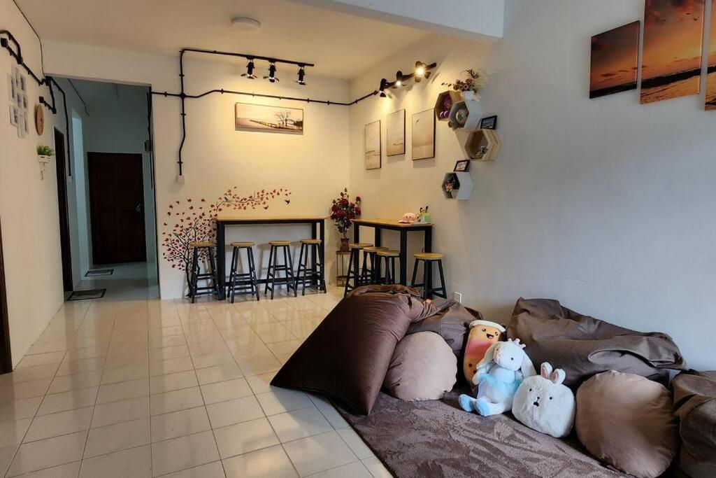Three-Bedroom Apartment - Photo 21