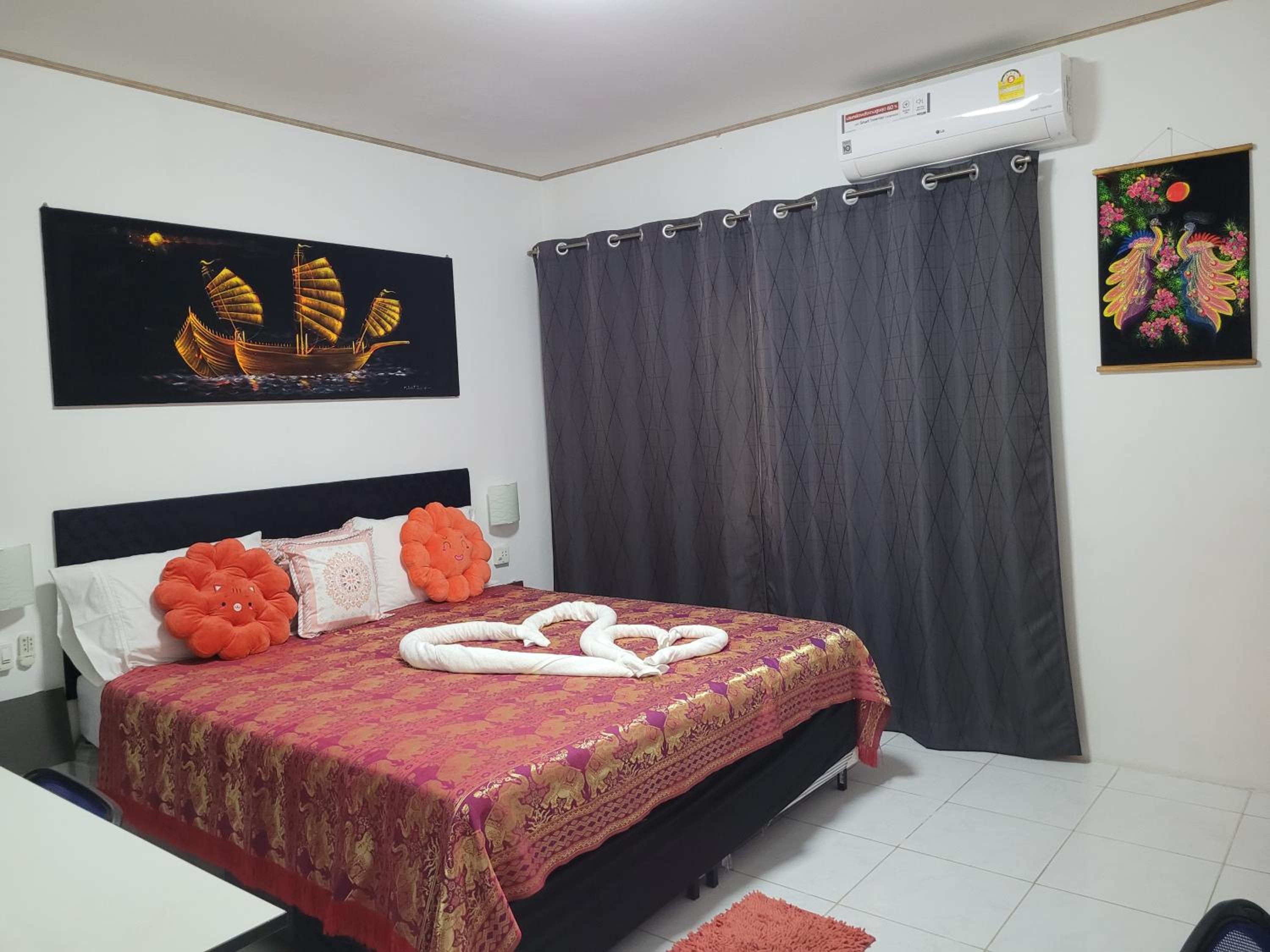 Double Room with Private Bathroom - Photo 3
