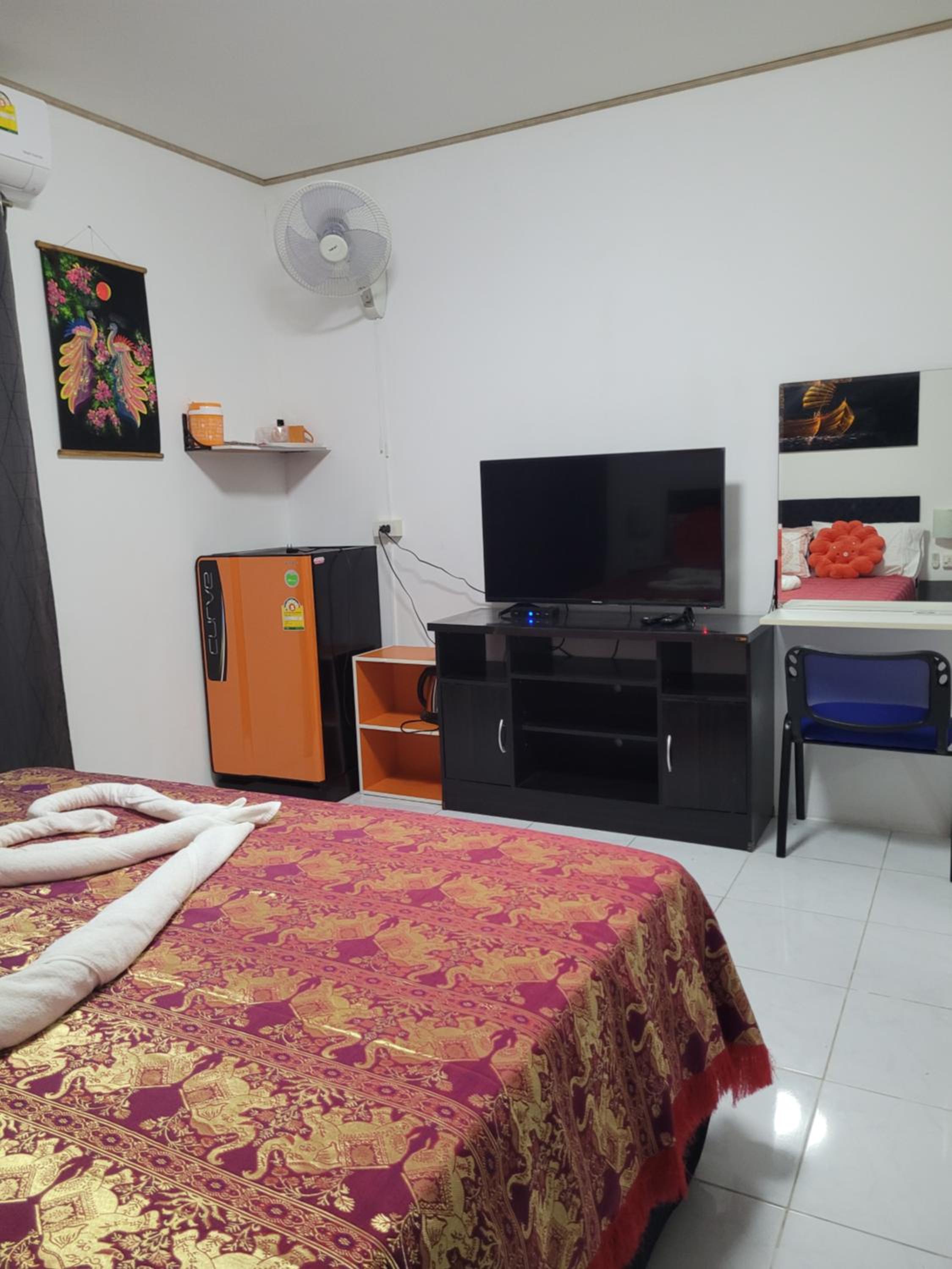 Double Room with Private Bathroom - Photo 7