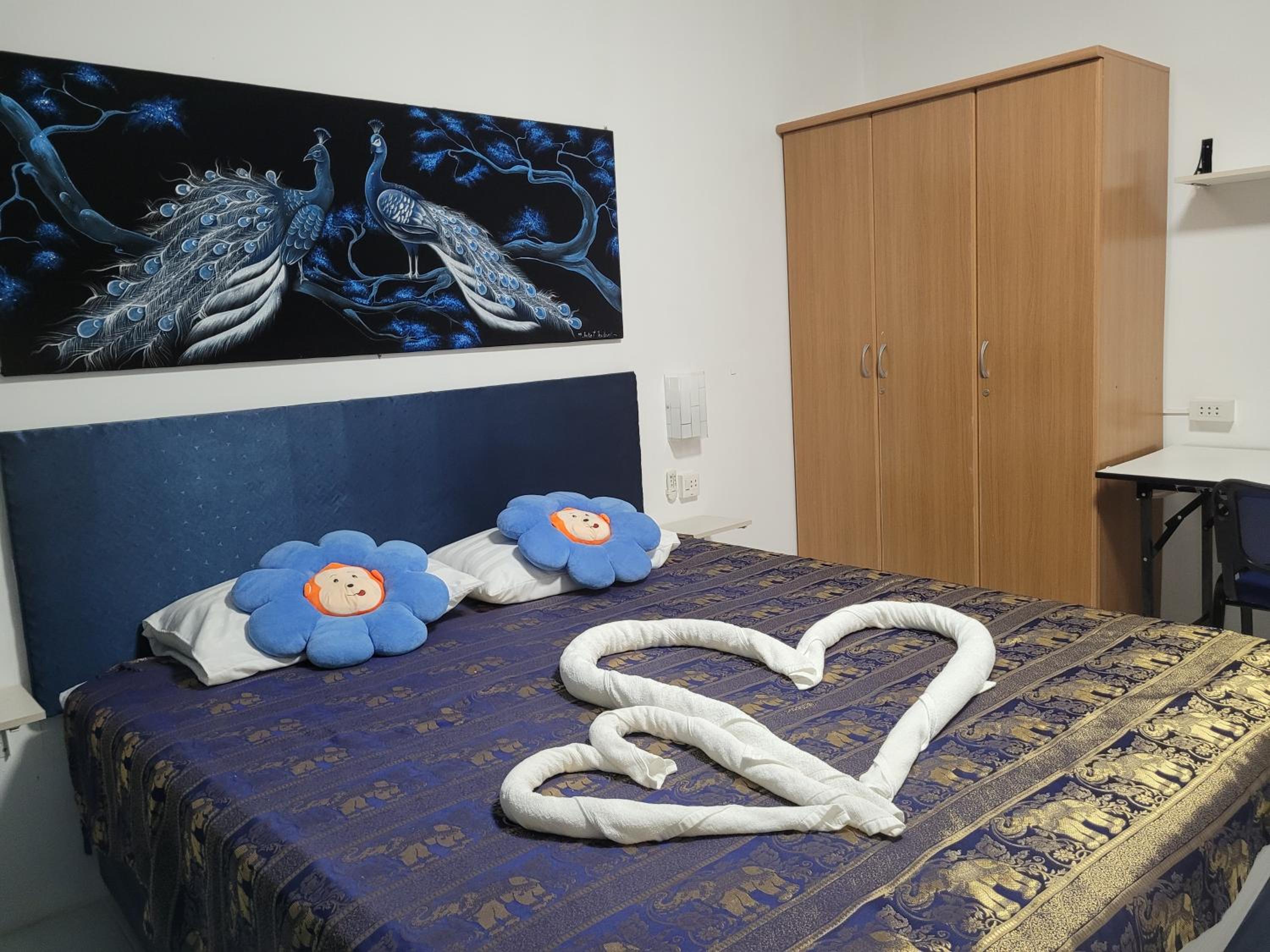 Standard King Room photo 3