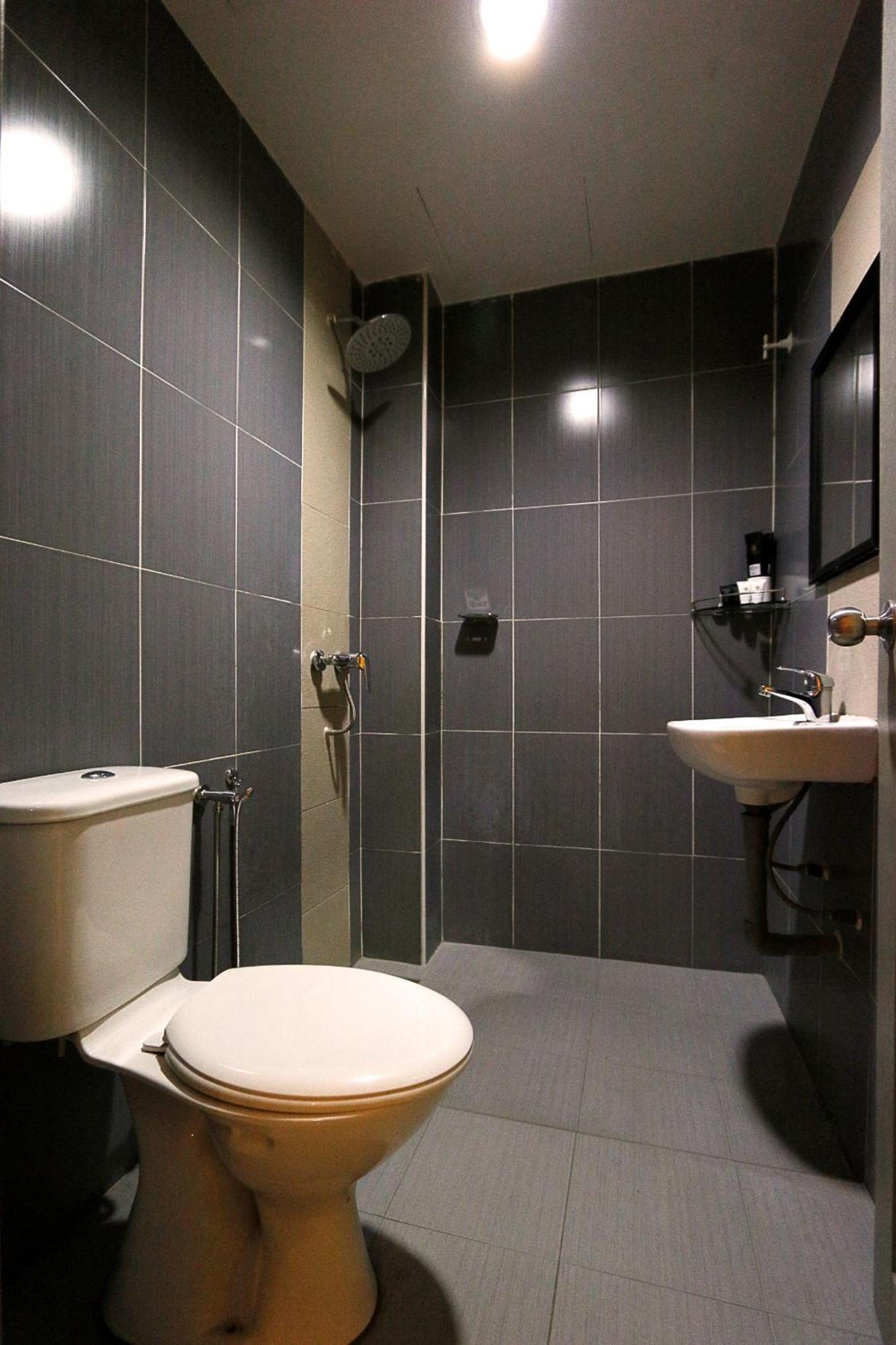 Standard Queen Room - Photo 1