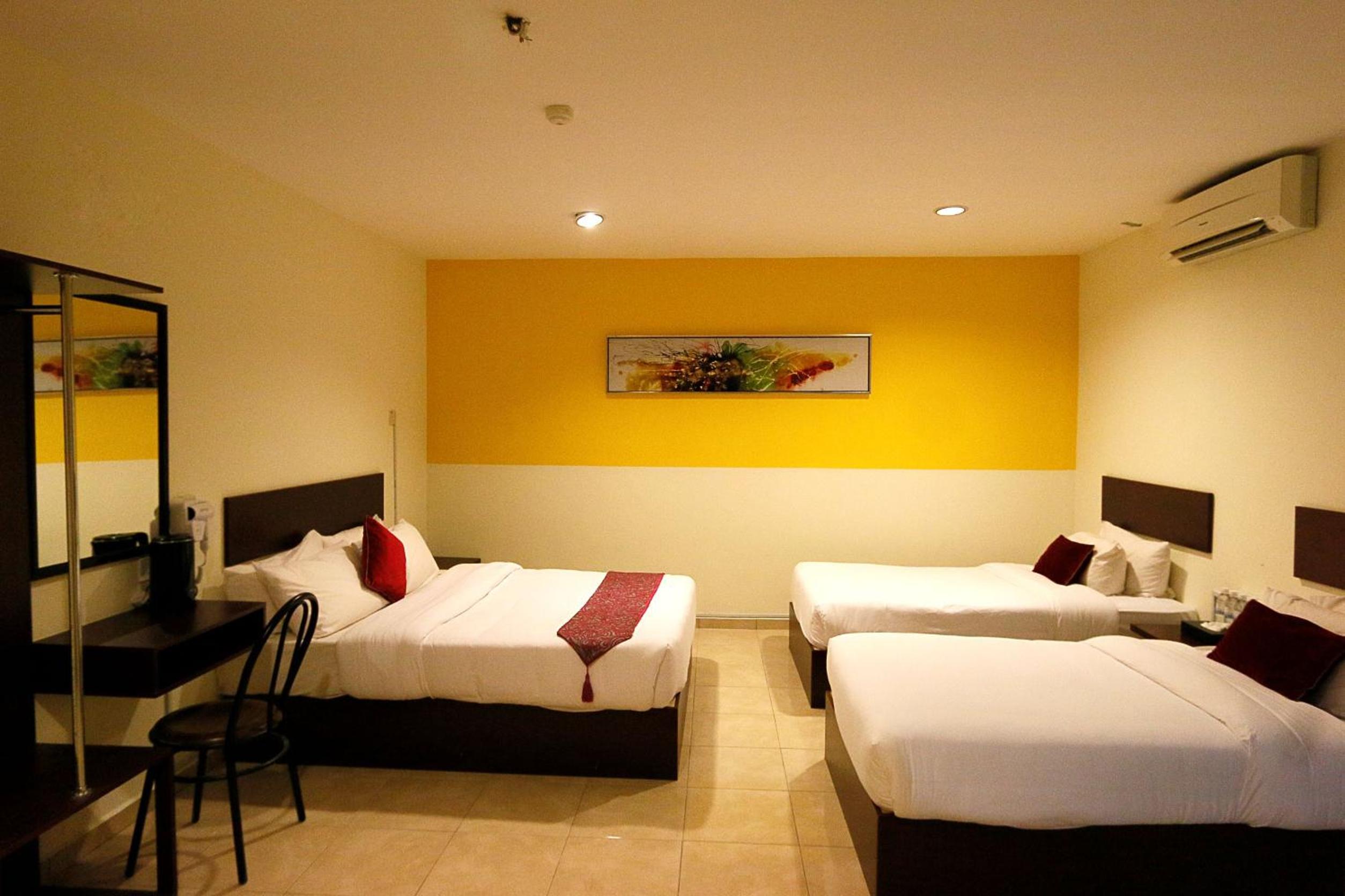 Standard Quadruple Room - Photo 3
