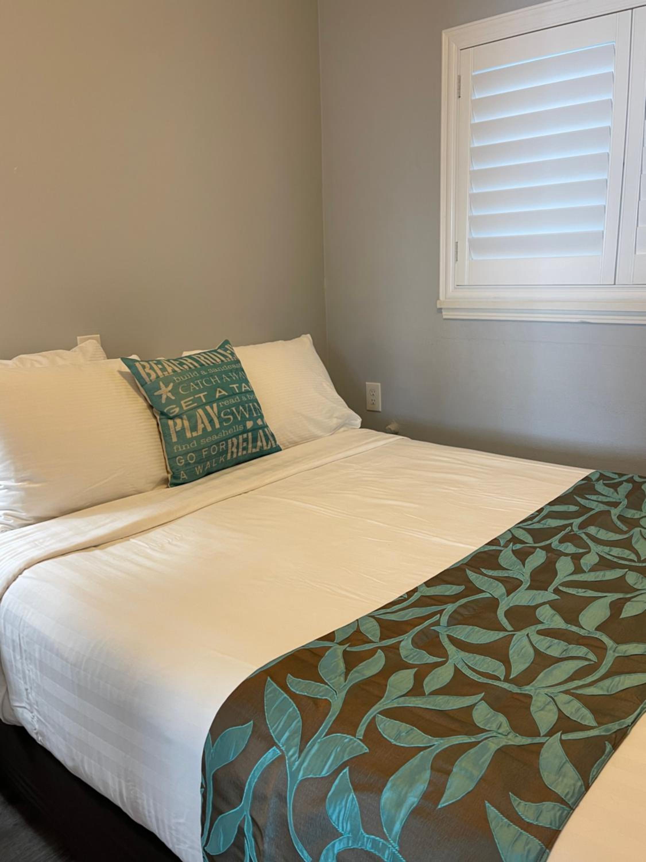 Family Room - Photo 18