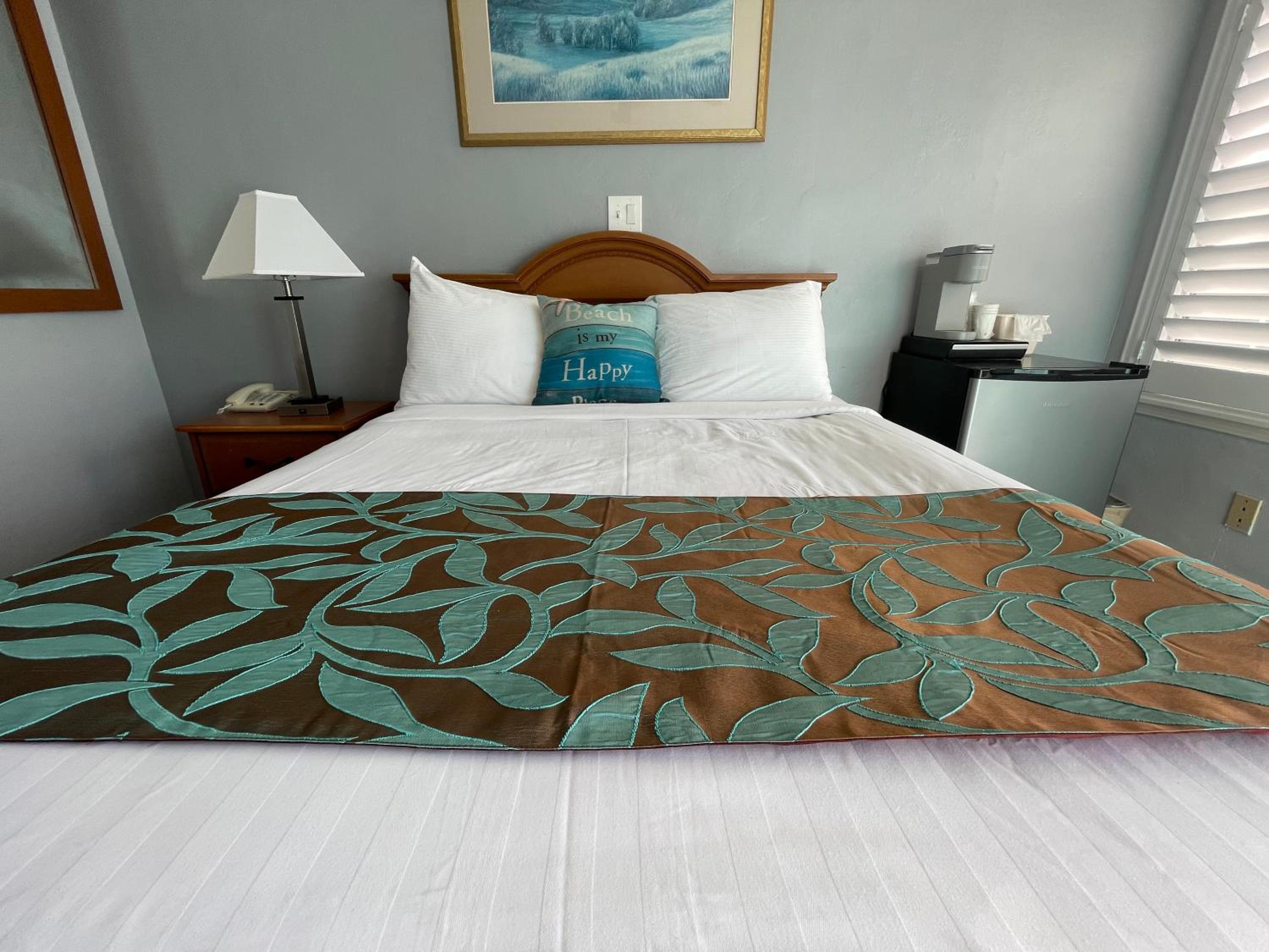 Queen Room - Photo 11